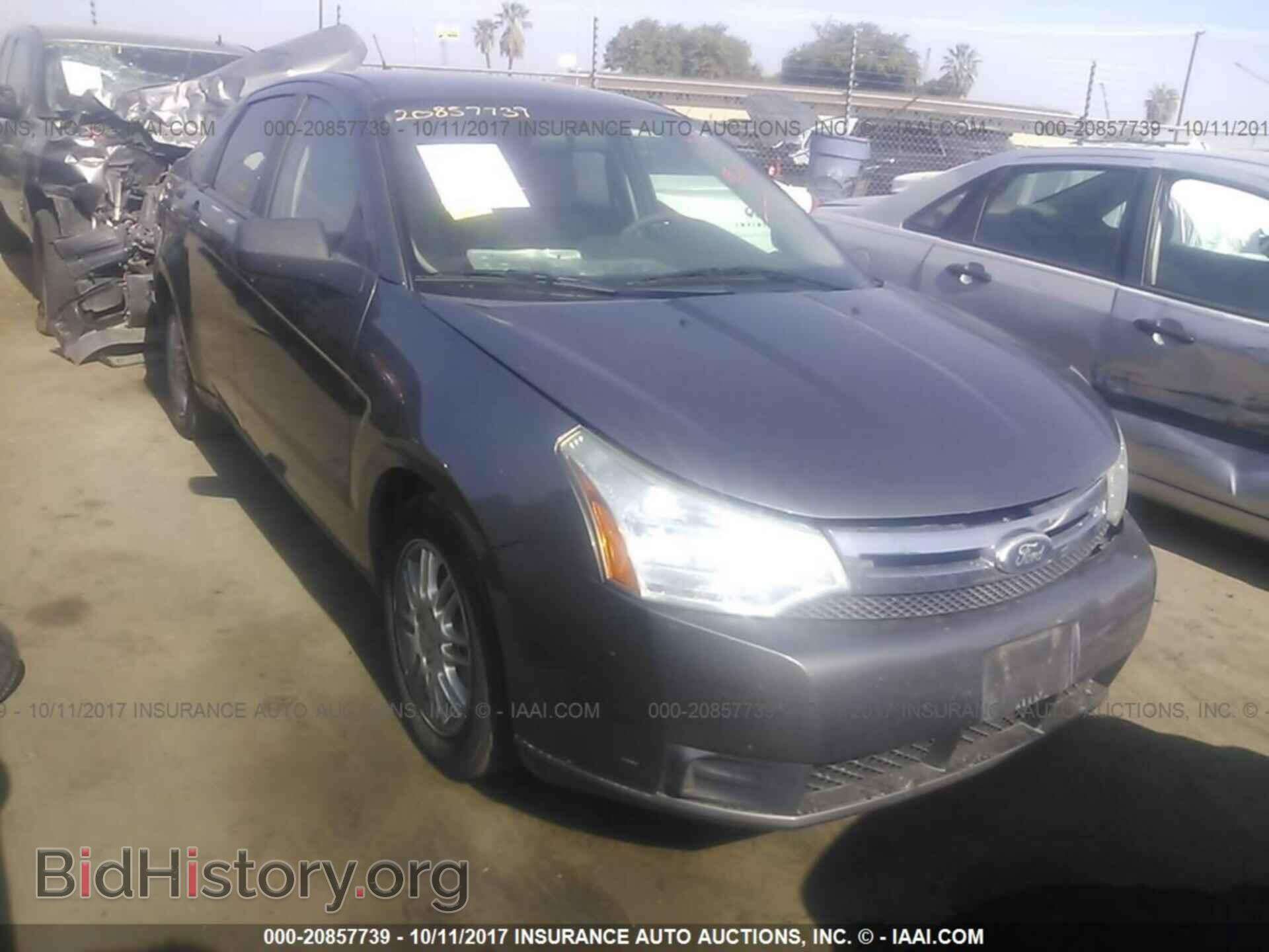 Photo 1FAHP3FN1BW203035 - Ford Focus 2011