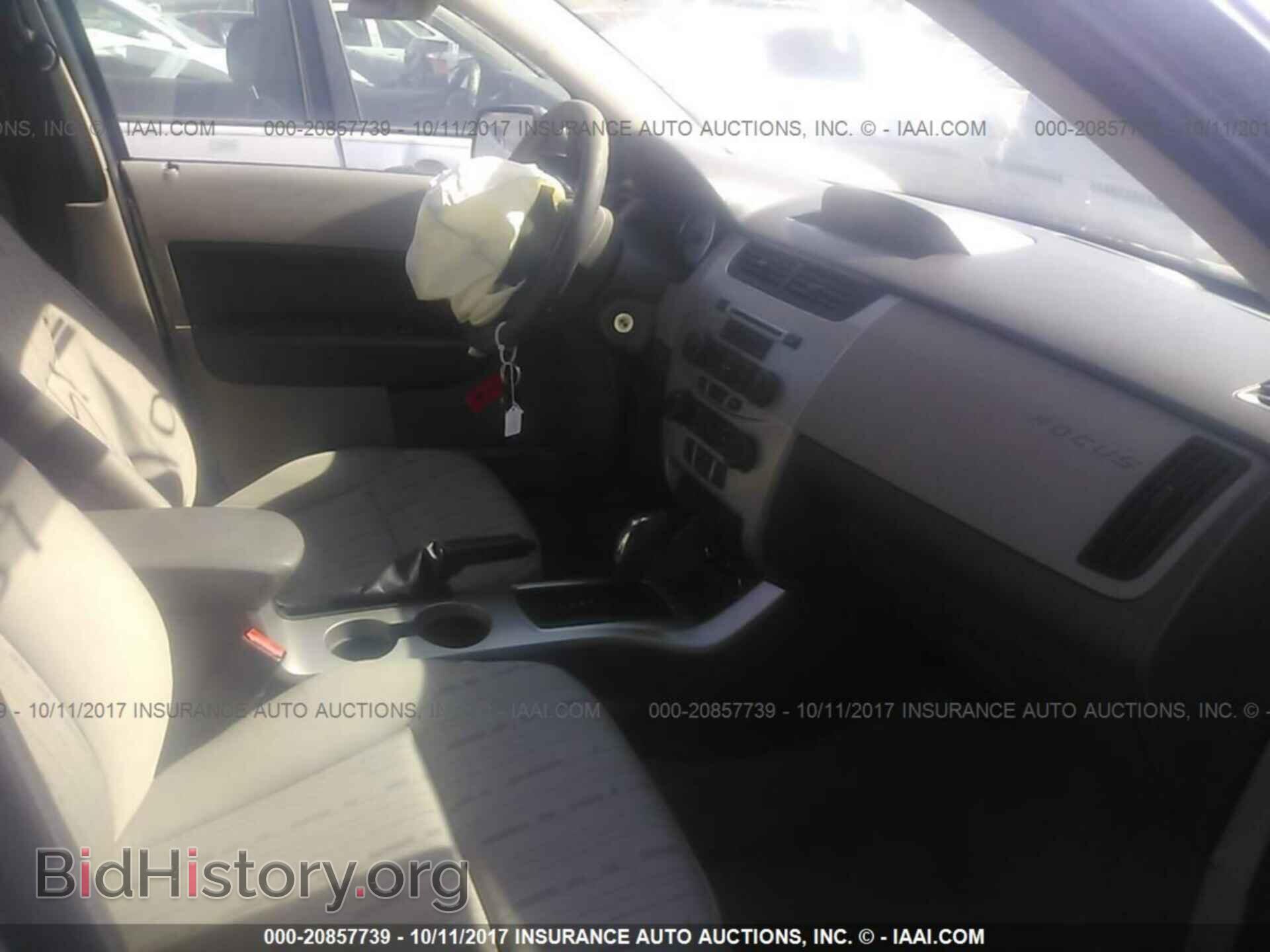 2011 Ford Focus - VIN: 1FAHP3FN1BW203035 - Фото 5