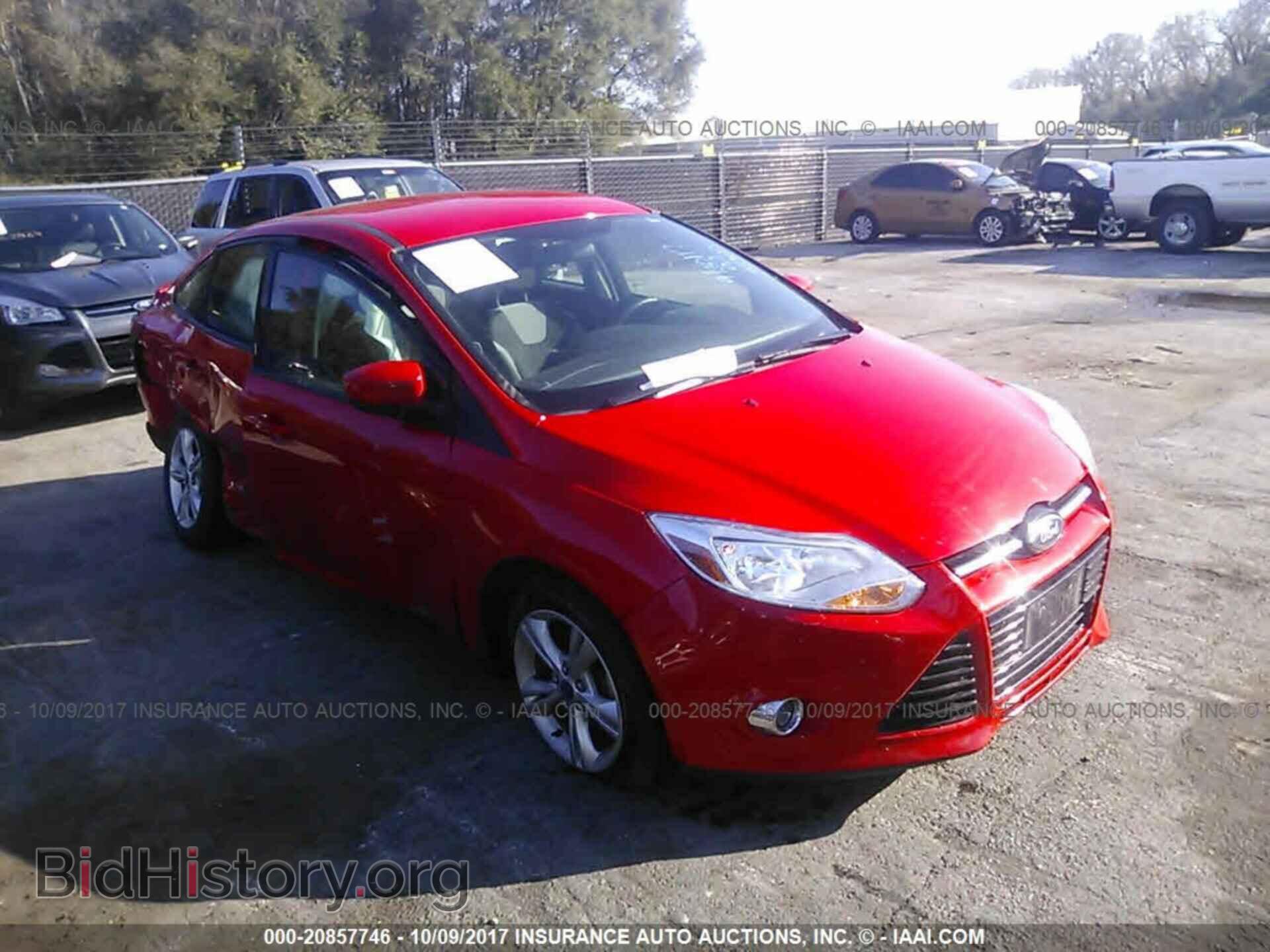 Photo 1FAHP3F24CL243778 - Ford Focus 2012