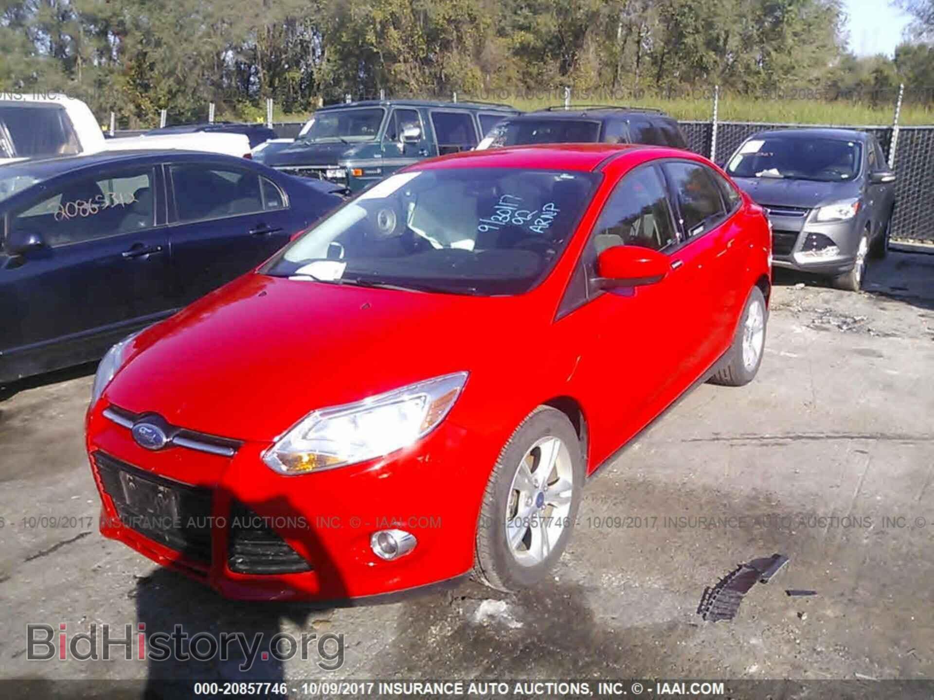 2012 Ford Focus - VIN: 1FAHP3F24CL243778 - Photo 2