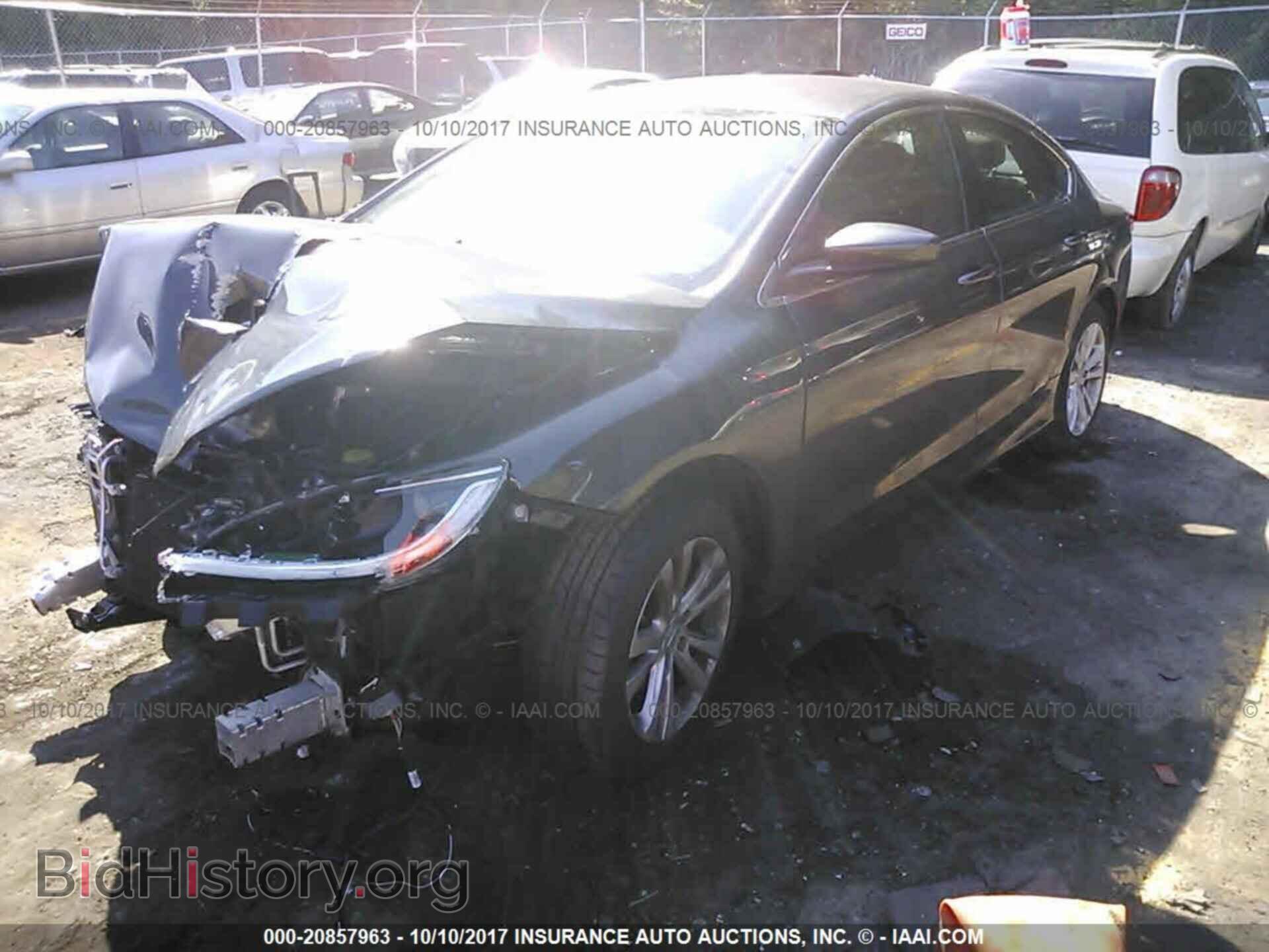 2016 Chrysler 200 - VIN: 1C3CCCAB7GN103147 - Photo 2