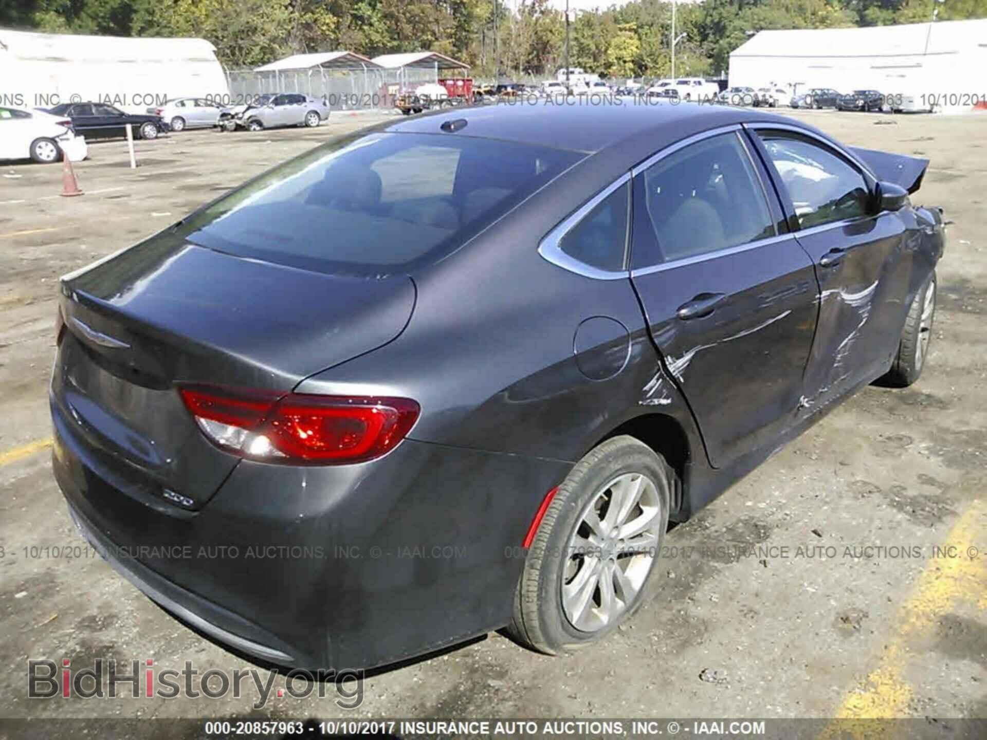 2016 Chrysler 200 - VIN: 1C3CCCAB7GN103147 - Photo 4