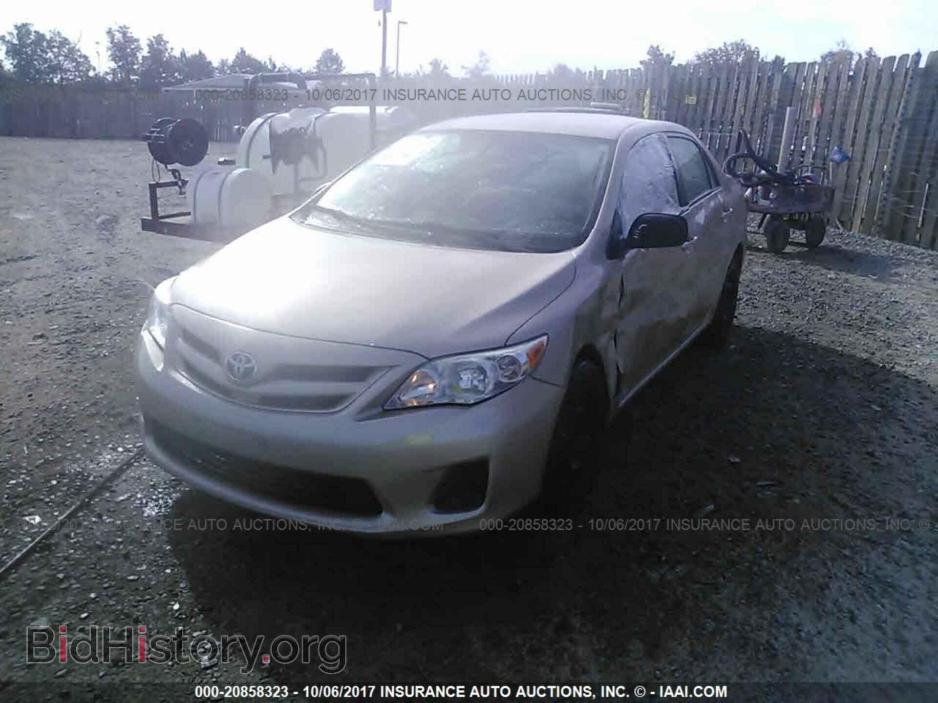 2011 Toyota Corolla - VIN: 2T1BU4EE9BC656943 - Фото 2