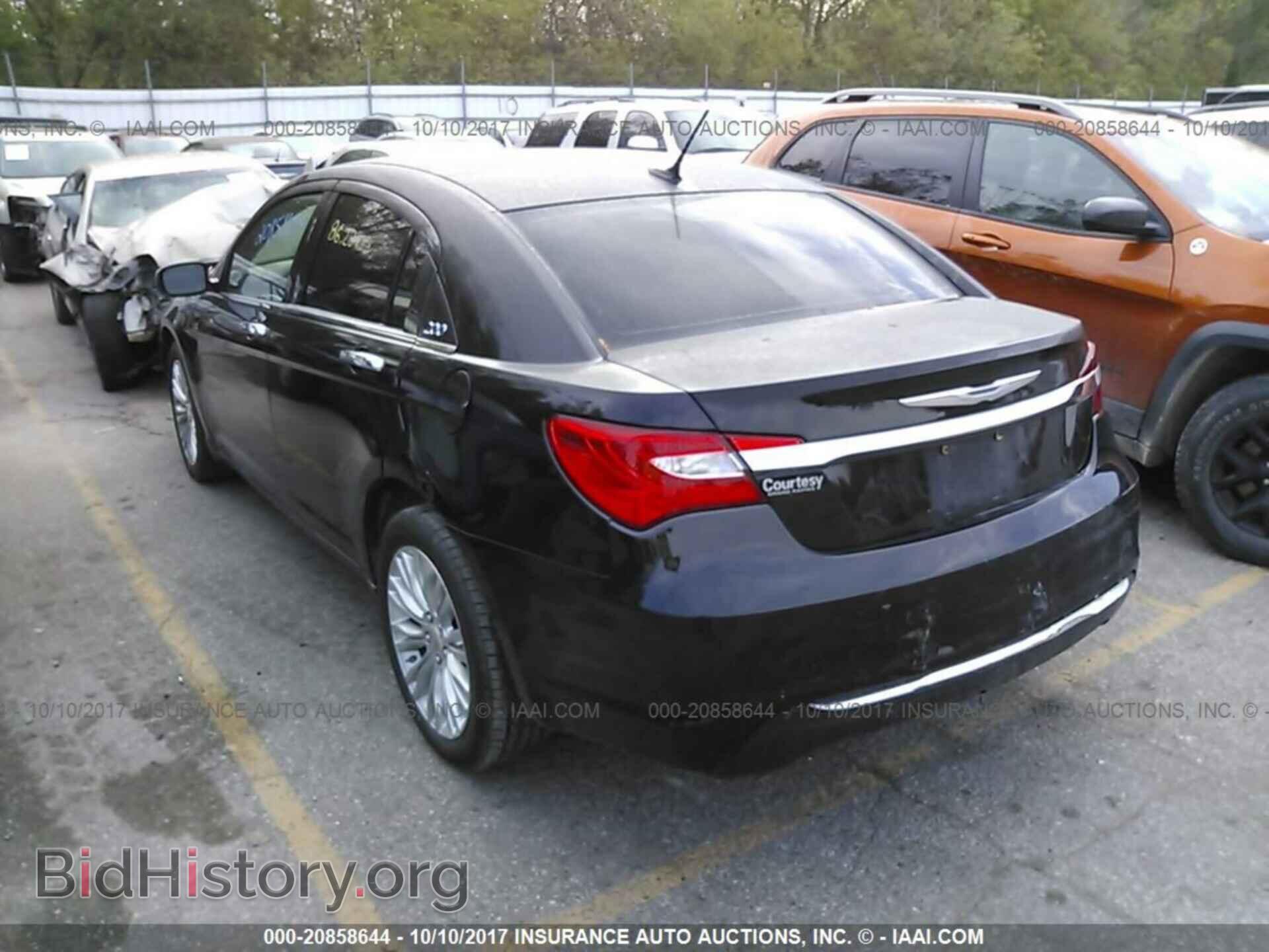2012 Chrysler 200 - VIN: 1C3CCBCB0CN210736 - Photo 3