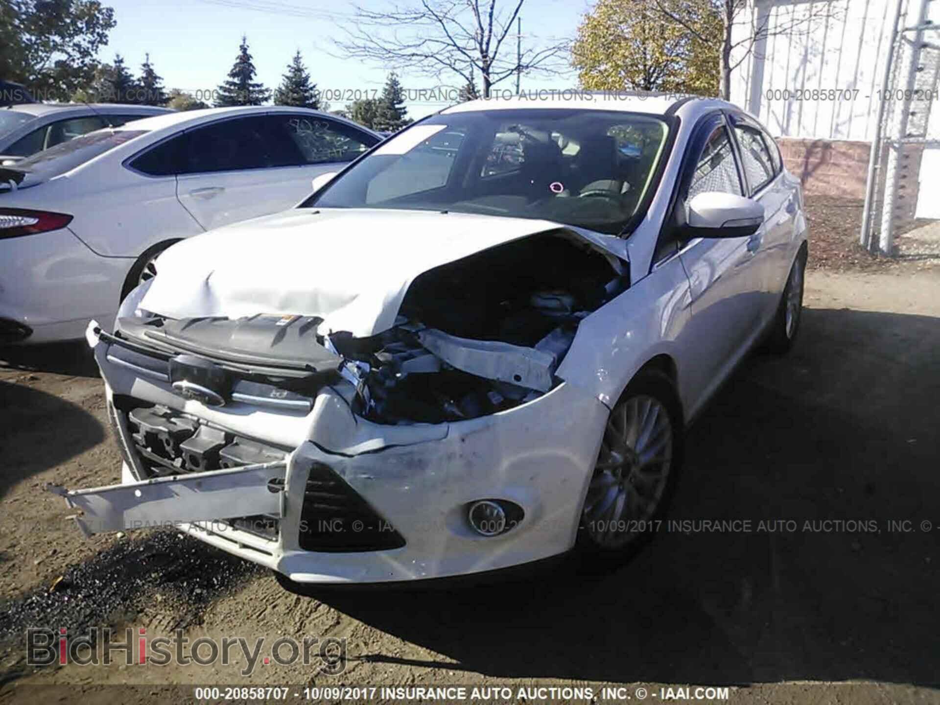 2014 Ford Focus - VIN: 1FADP3N29EL190403 - Photo 2
