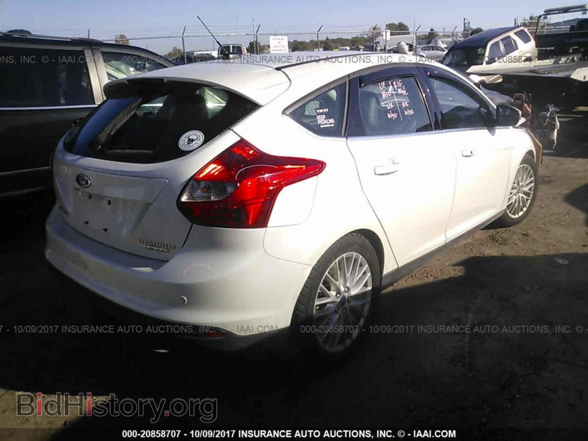 2014 Ford Focus - VIN: 1FADP3N29EL190403 - Photo 4