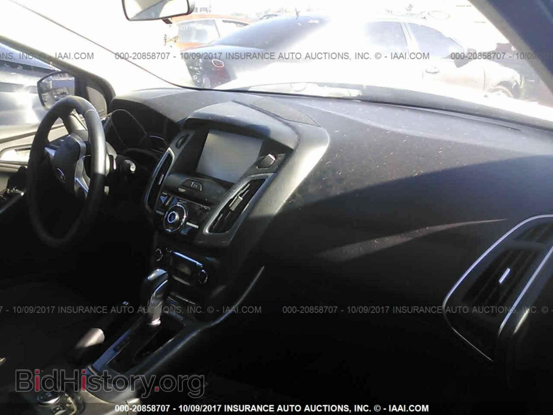 2014 Ford Focus - VIN: 1FADP3N29EL190403 - Photo 5