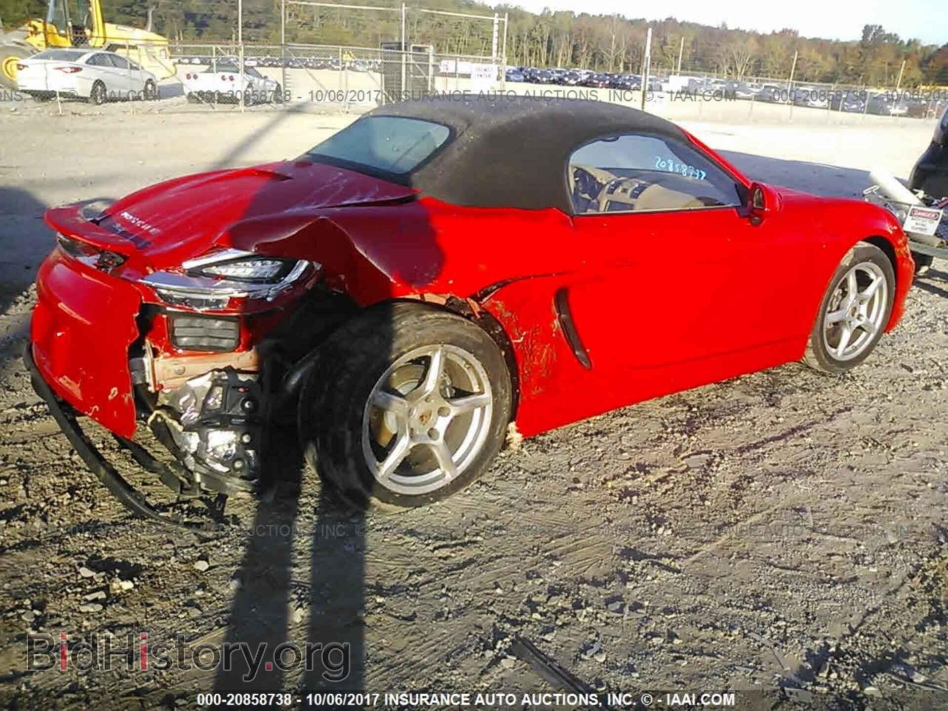 2014 Porsche Boxster - VIN: WP0CA2A8XES121608 - Photo 4