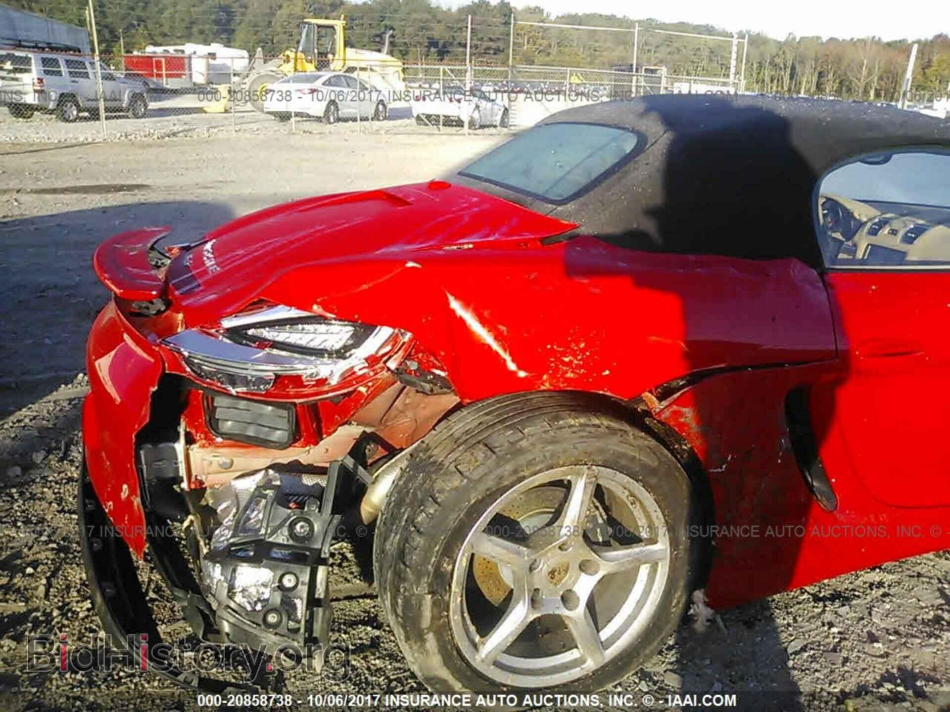 2014 Porsche Boxster - VIN: WP0CA2A8XES121608 - Photo 6