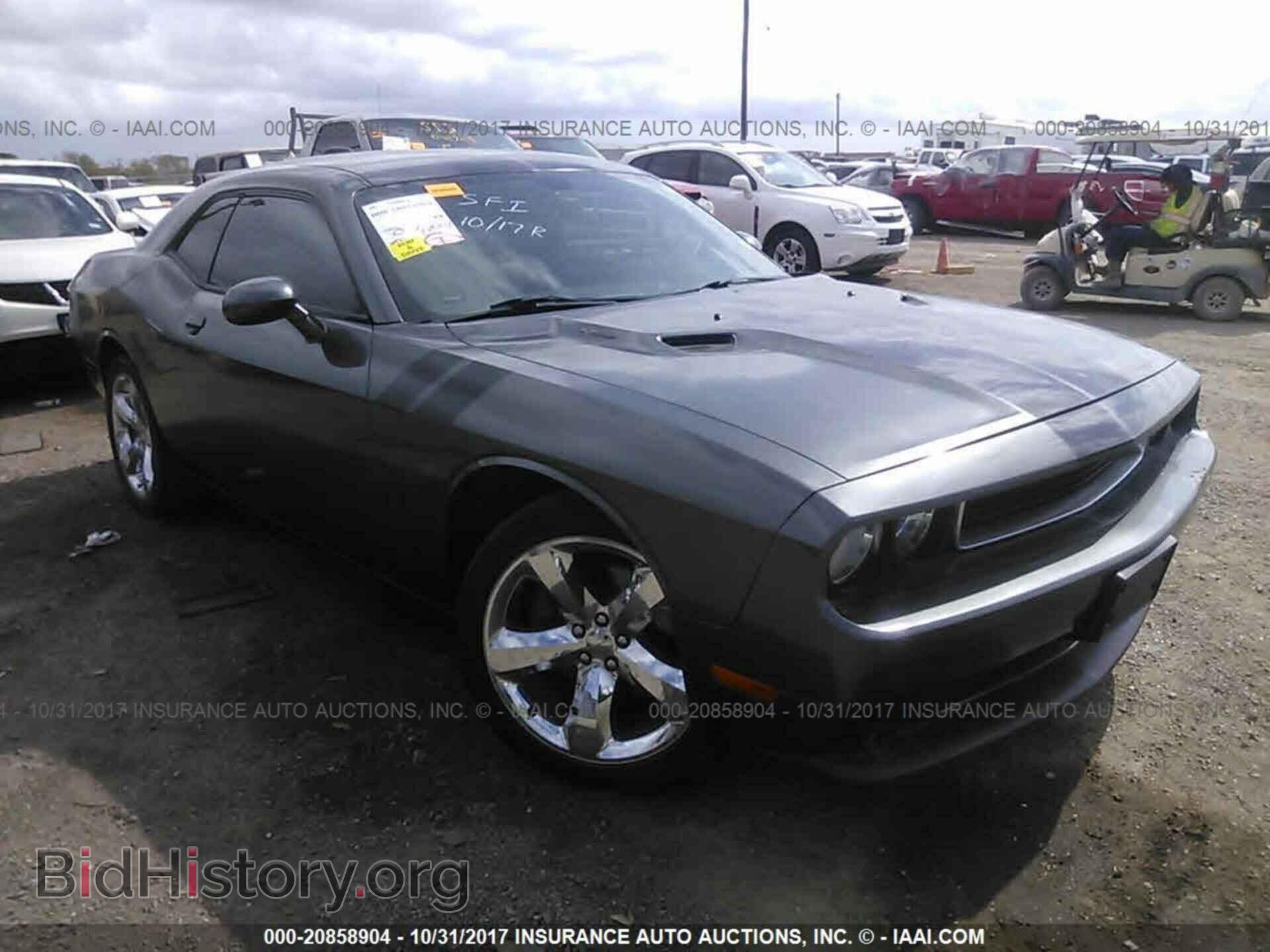 Фотография 2B3CJ5DT7BH533927 - Dodge Challenger 2011
