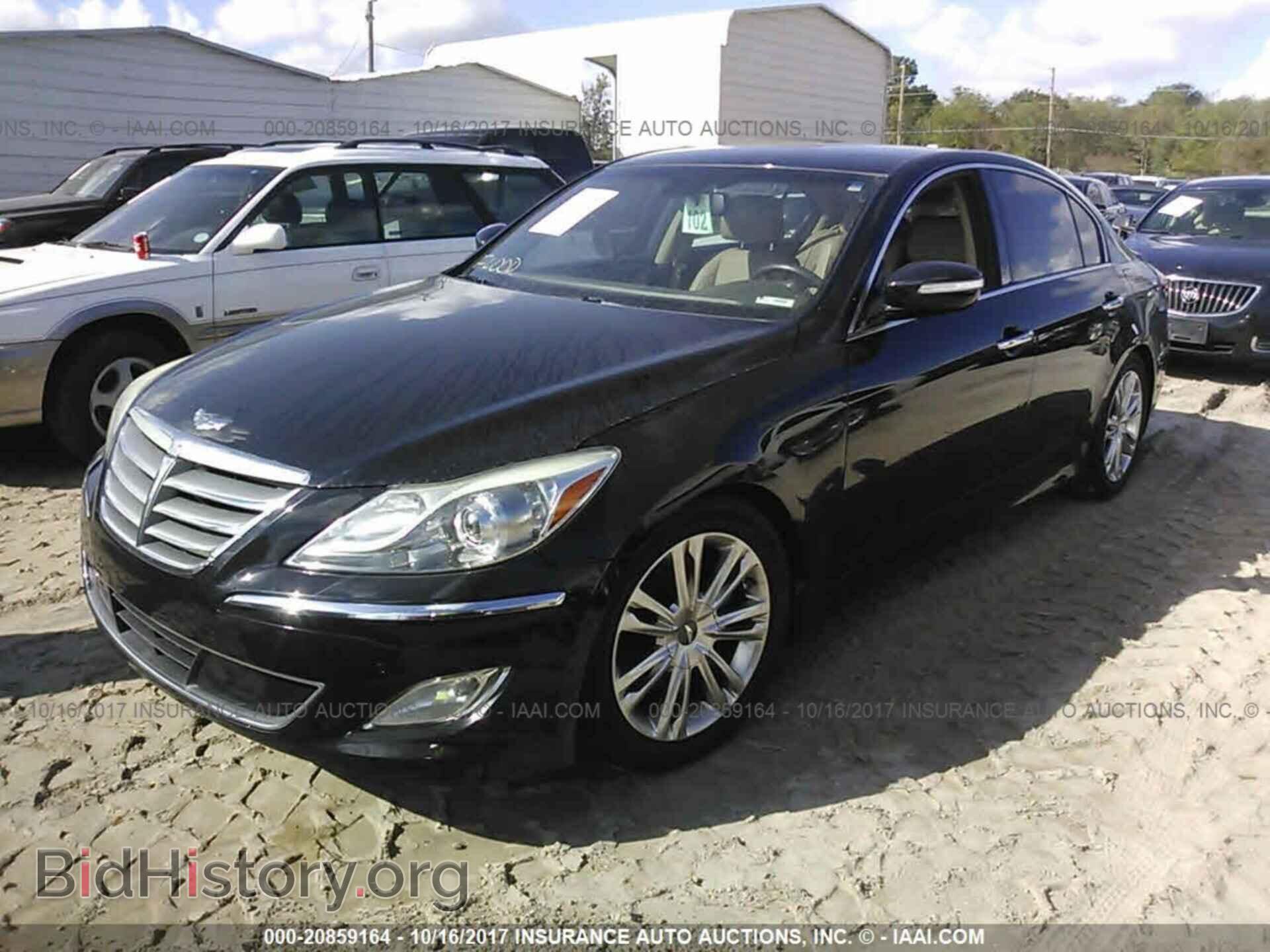 2012 Hyundai Genesis - VIN: KMHGC4DDXCU170420 - Фото 2