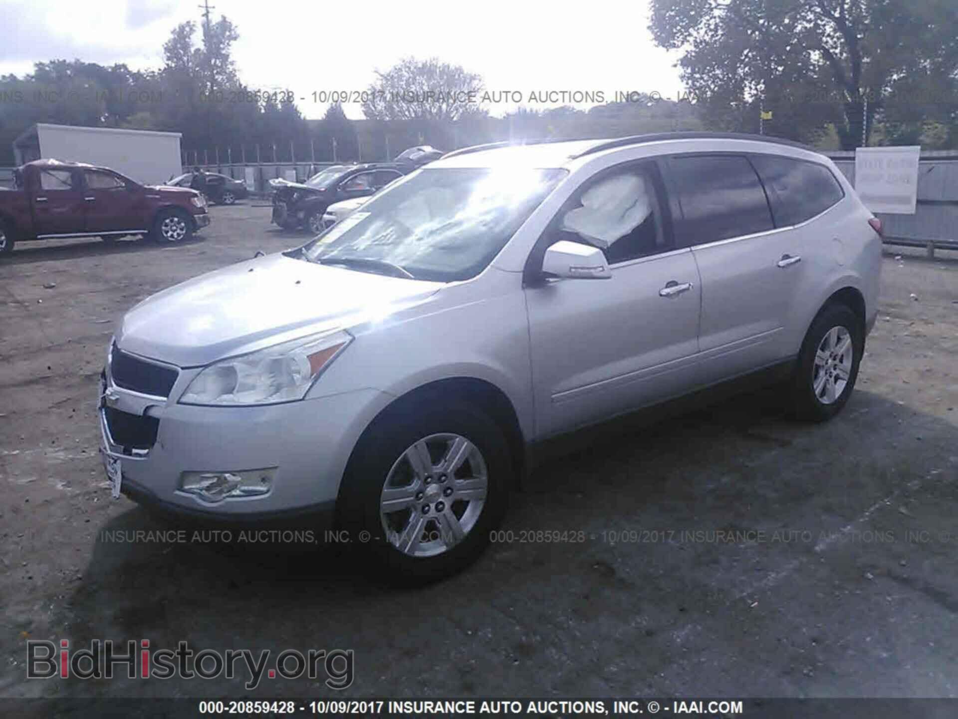 2012 Chevrolet Traverse - VIN: 1GNKRGED4CJ339689 - Фото 2