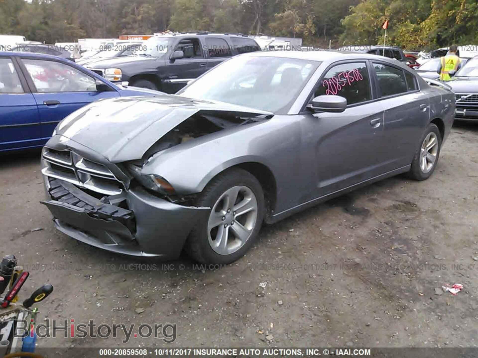 2012 Dodge Charger - VIN: 2C3CDXBG2CH300020 - Фото 2