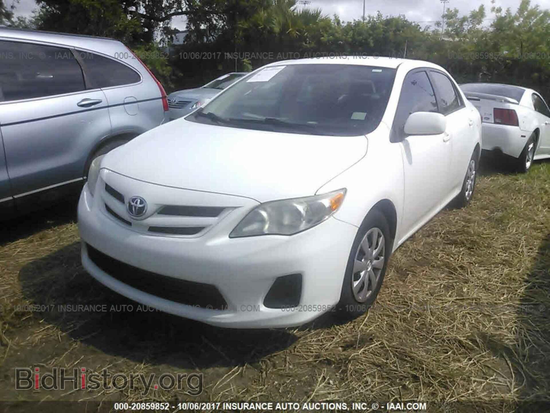 2011 Toyota Corolla - VIN: 2T1BU4EEXBC682841 - Фото 2