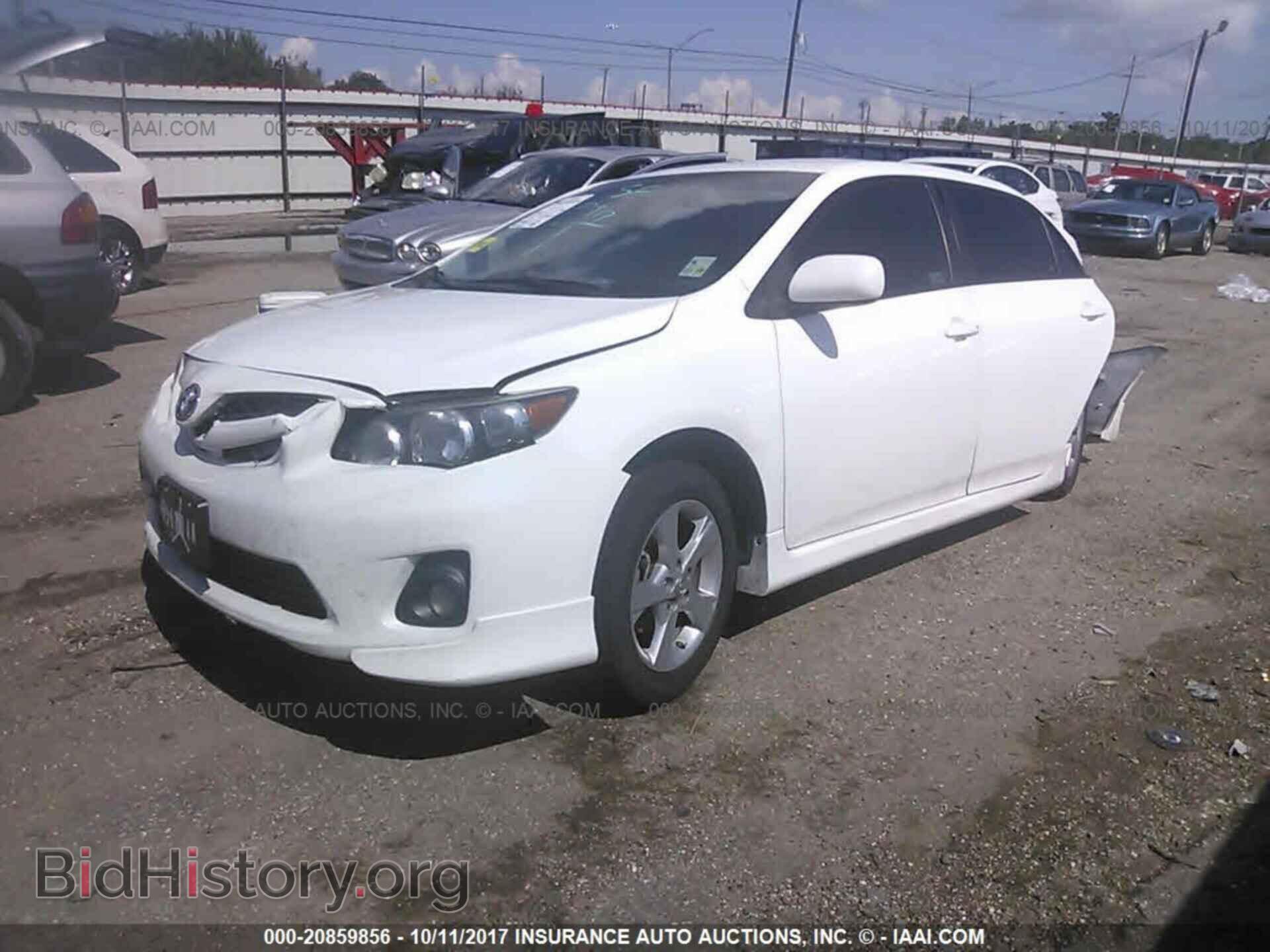 2013 Toyota Corolla - VIN: 5YFBU4EEXDP100675 - Фото 2