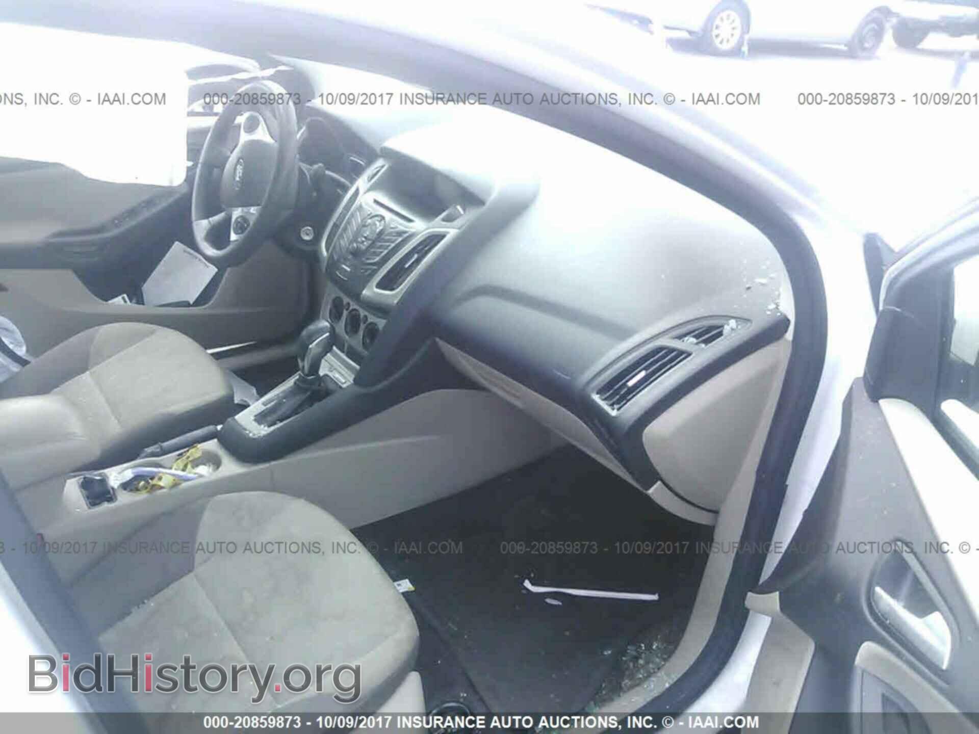 2014 Ford Focus - VIN: 1FADP3F22EL238662 - Photo 5