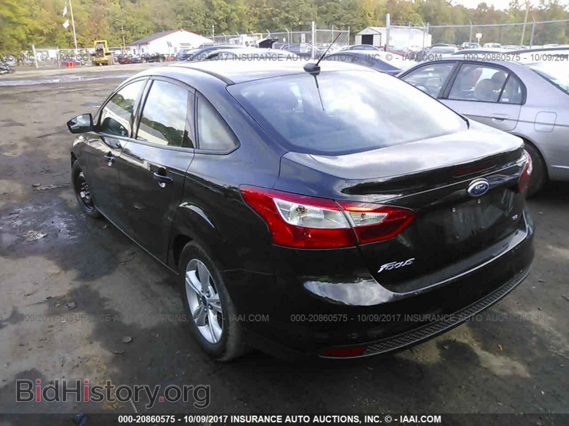 2014 Ford Focus - VIN: 1FADP3F21EL344763 - Photo 3