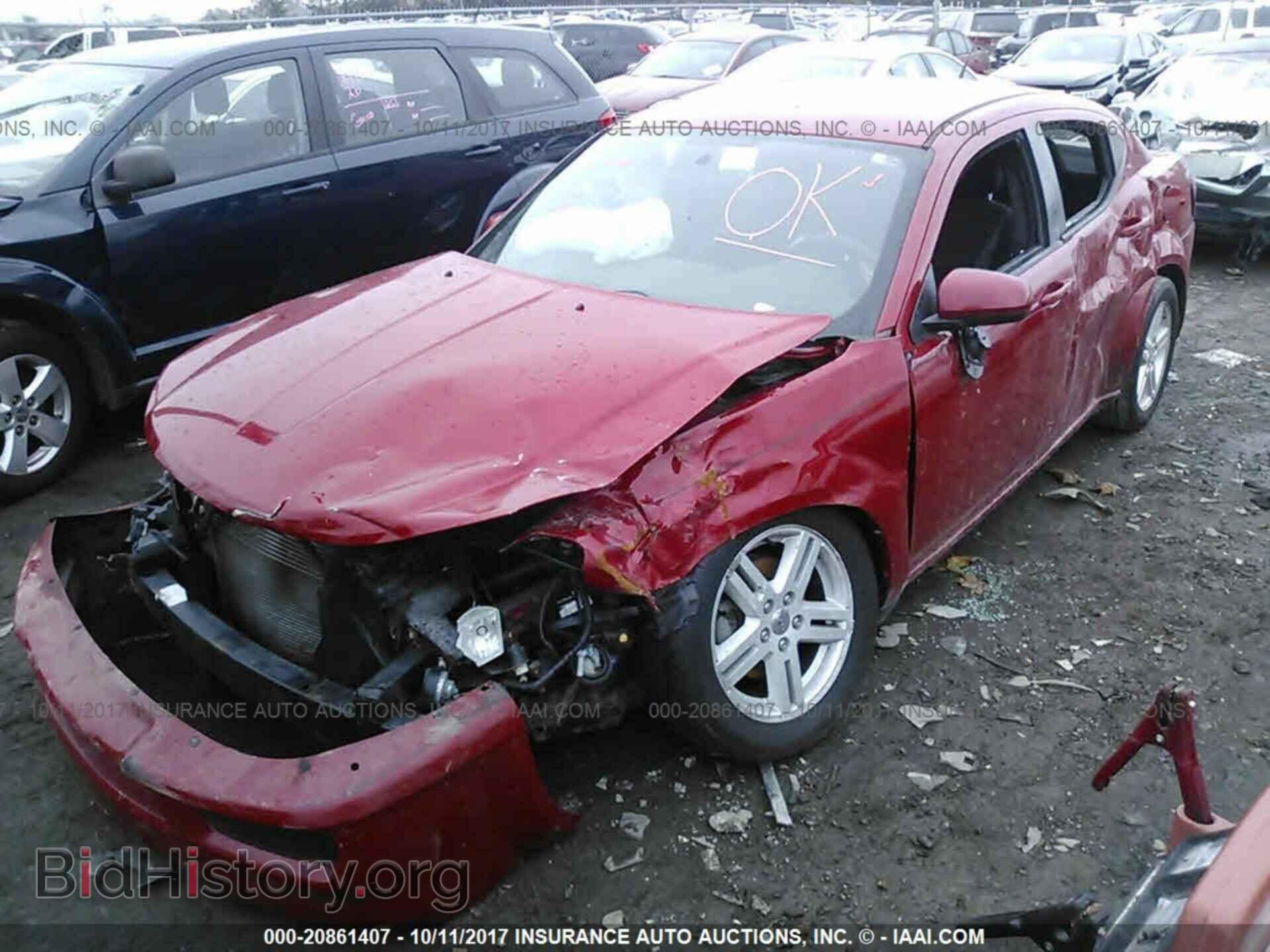 2011 Dodge Avenger - VIN: 1B3BD1FB6BN509044 - Фото 2