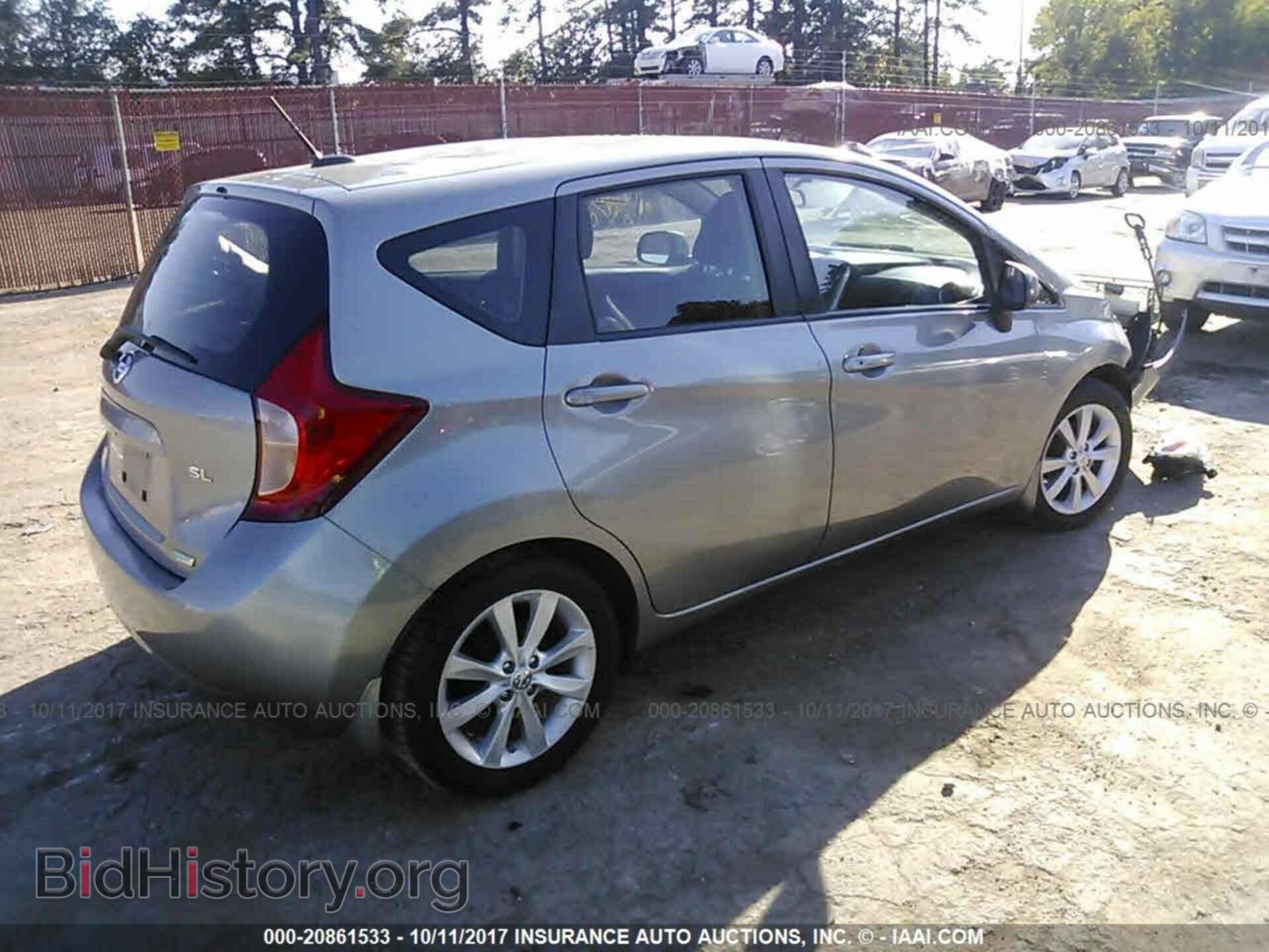 2014 Nissan Versa note - VIN: 3N1CE2CP8EL359435 - Photo 4