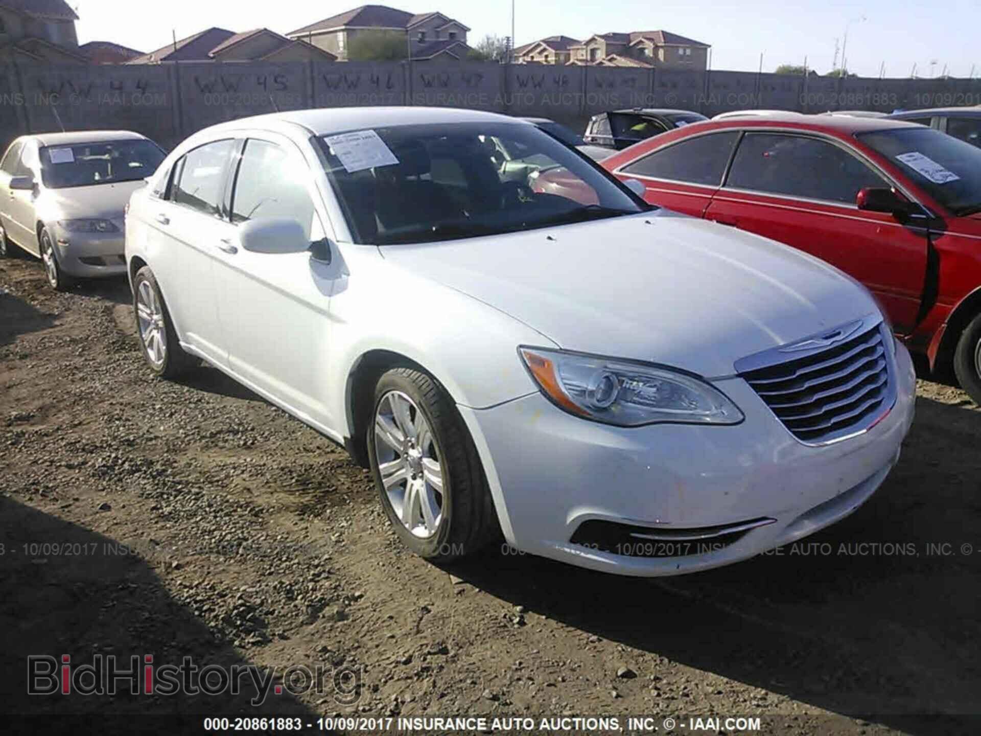 Photo 1C3CCBBB2CN301184 - Chrysler 200 2012