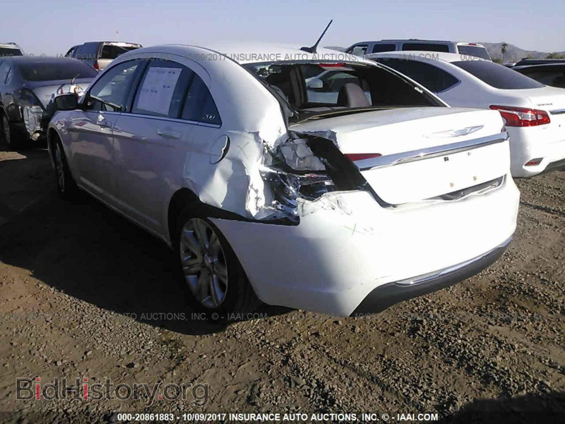 2012 Chrysler 200 - VIN: 1C3CCBBB2CN301184 - Фото 3