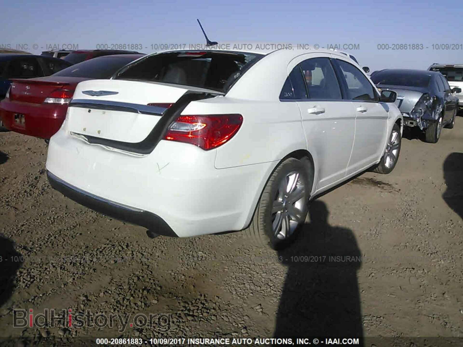 2012 Chrysler 200 - VIN: 1C3CCBBB2CN301184 - Фото 4