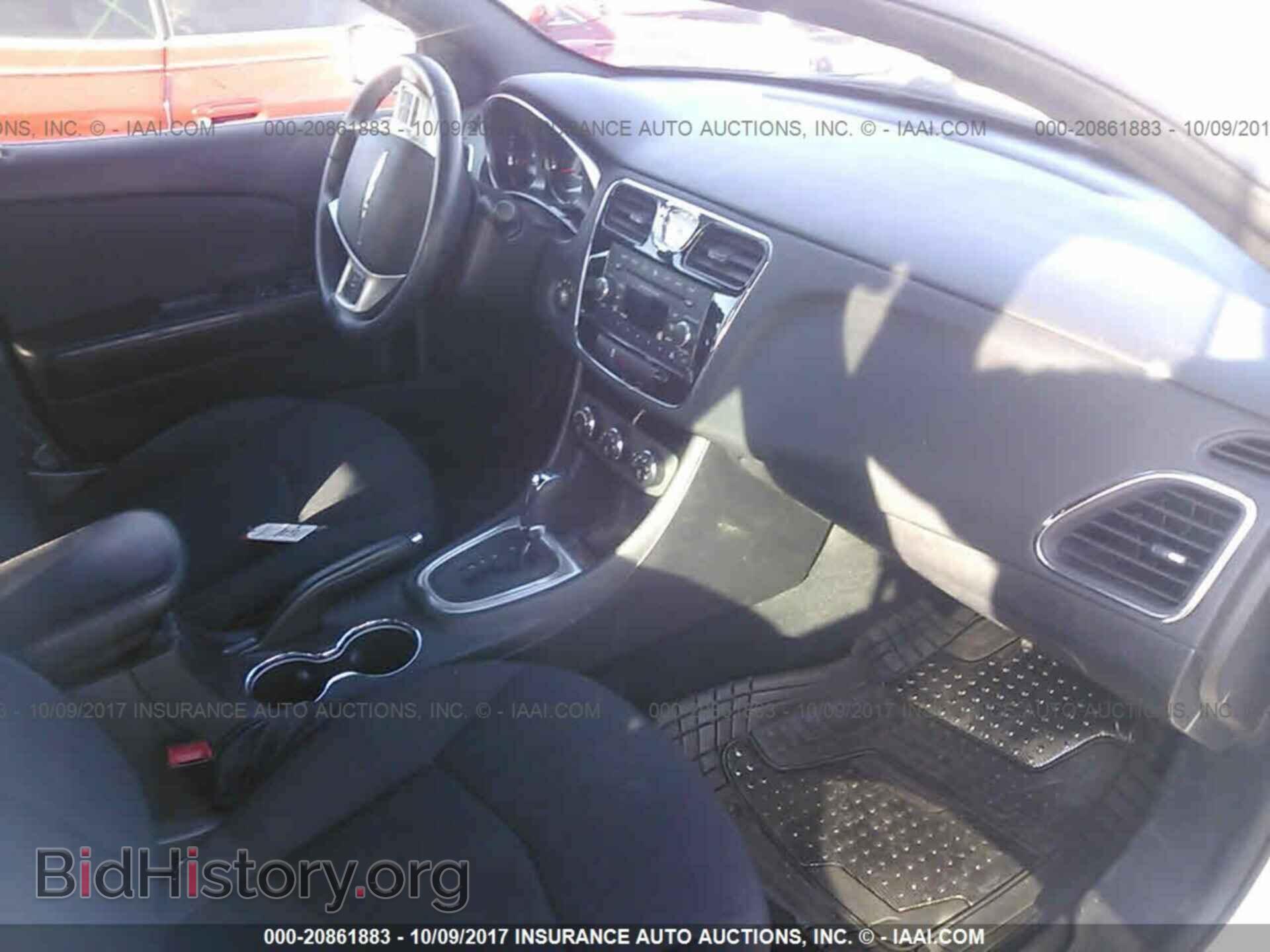2012 Chrysler 200 - VIN: 1C3CCBBB2CN301184 - Фото 5