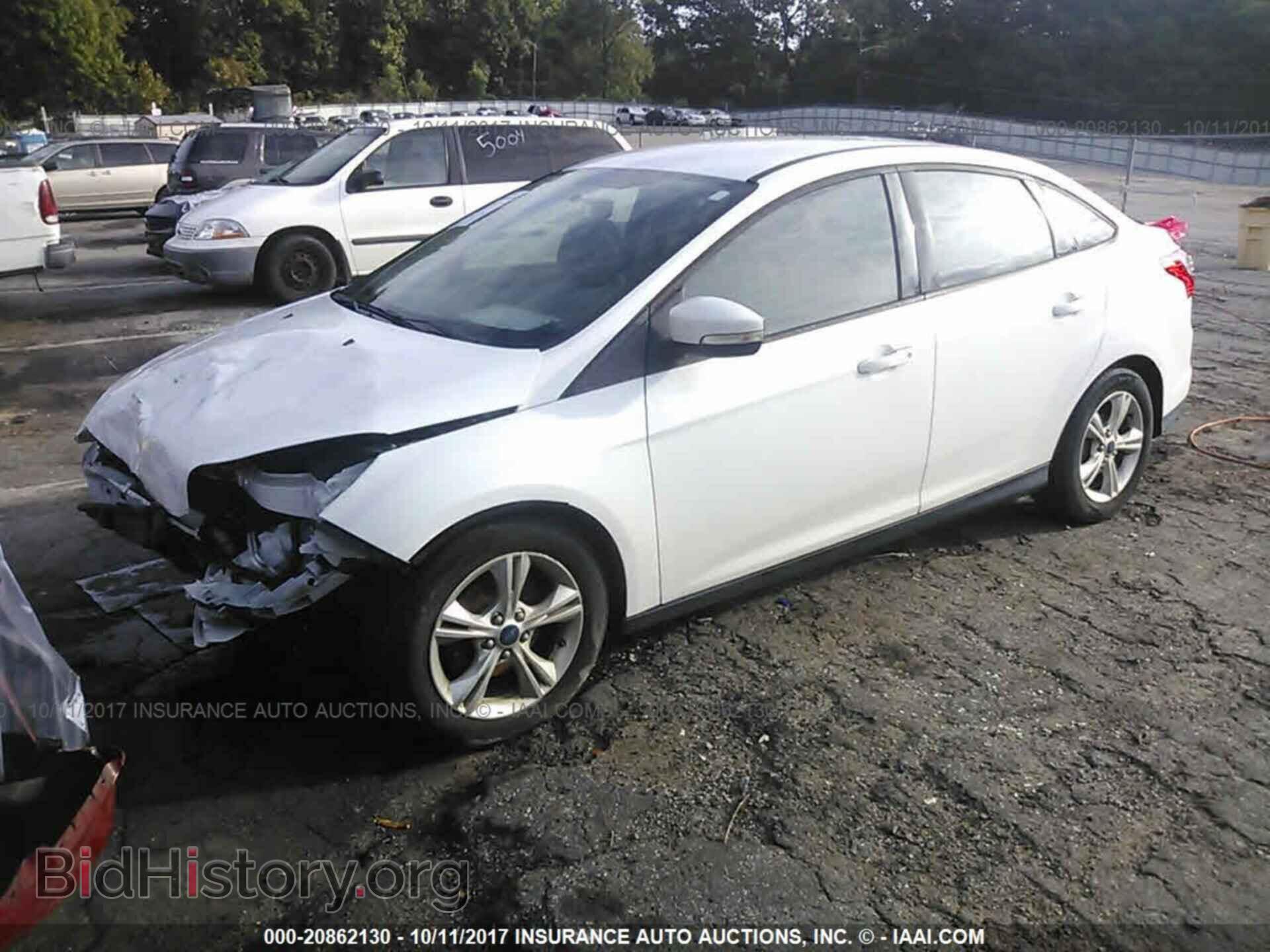 2013 Ford Focus - VIN: 1FADP3F26DL153581 - Photo 2