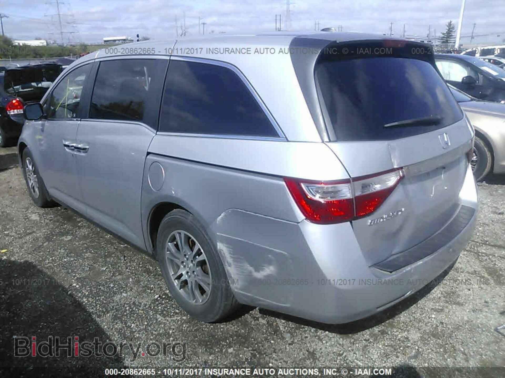 2011 Honda Odyssey - VIN: 5FNRL5H63BB048827 - Фото 3