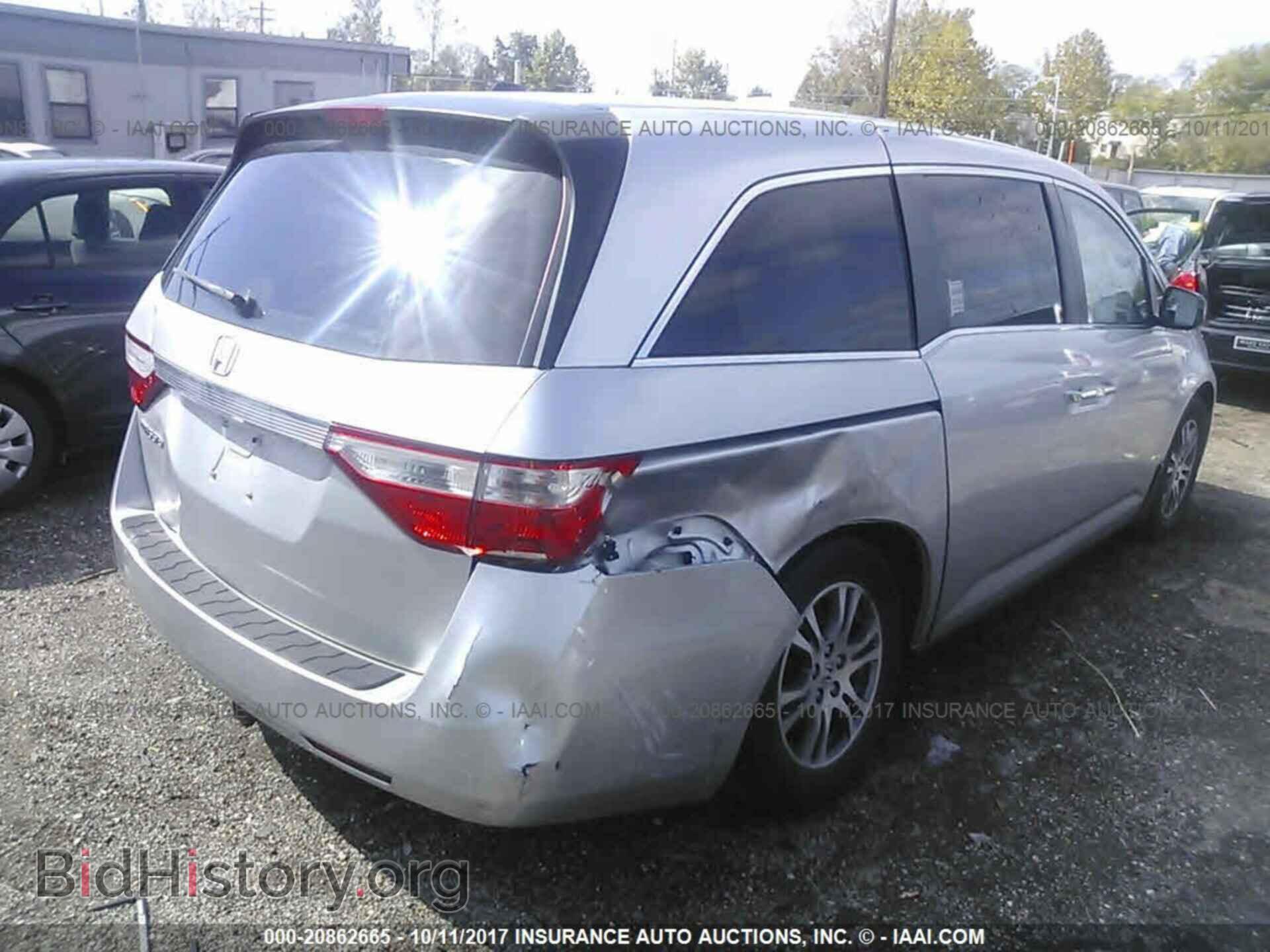 2011 Honda Odyssey - VIN: 5FNRL5H63BB048827 - Фото 4