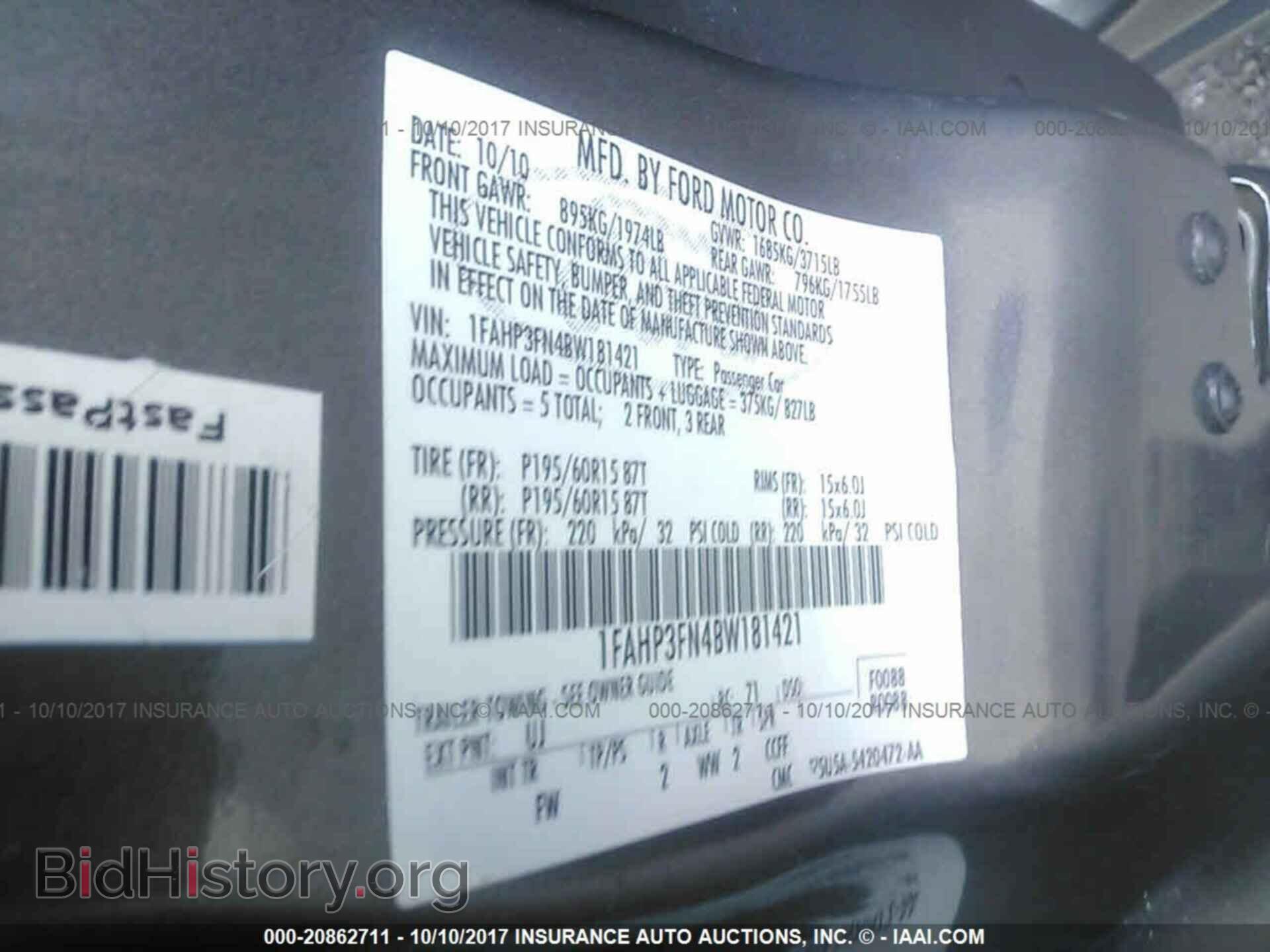 2011 Ford Focus - VIN: 1FAHP3FN4BW181421 - Photo 9