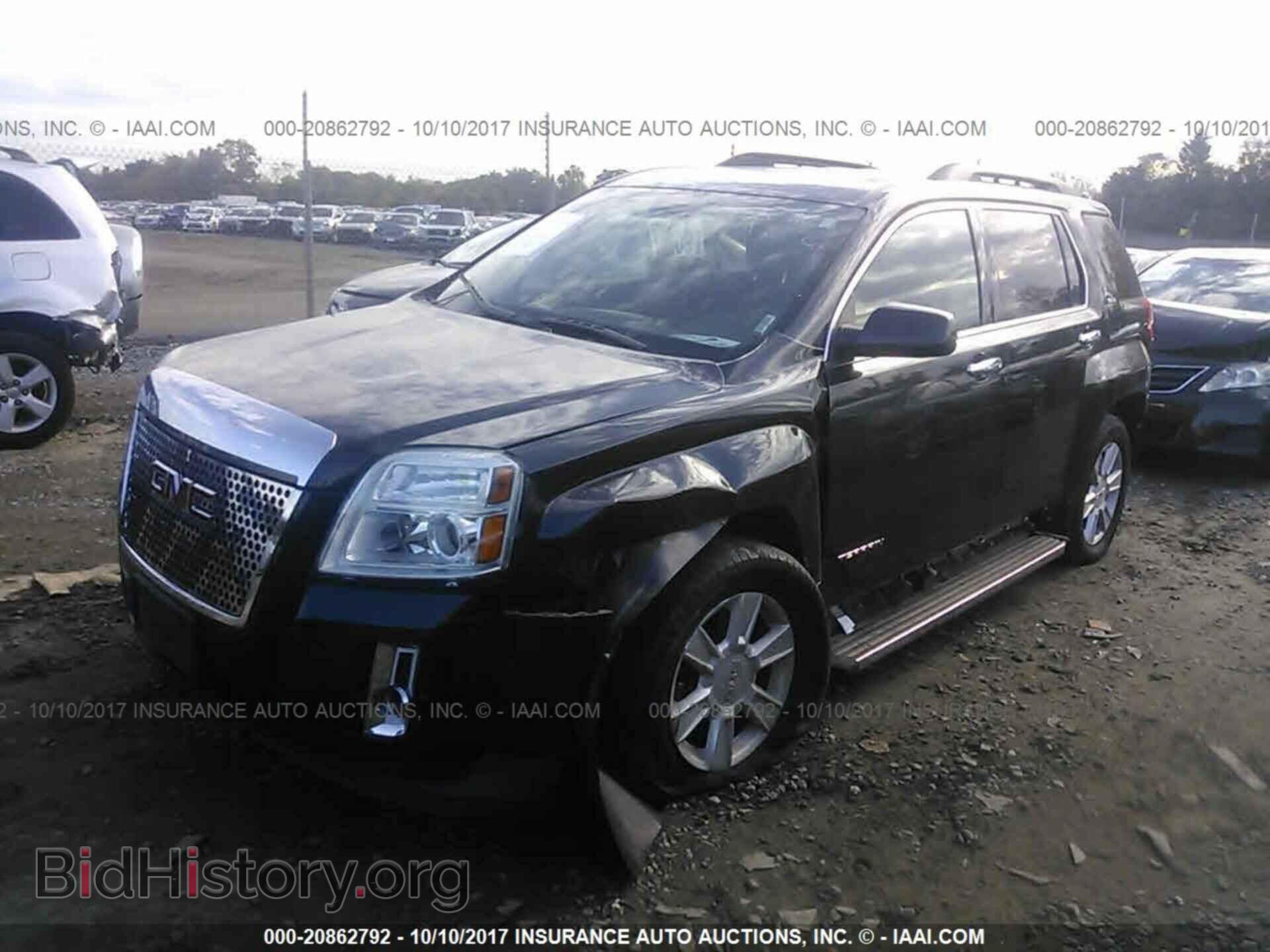 2011 Gmc Terrain - VIN: 2CTALSEC8B6334219 - Photo 2