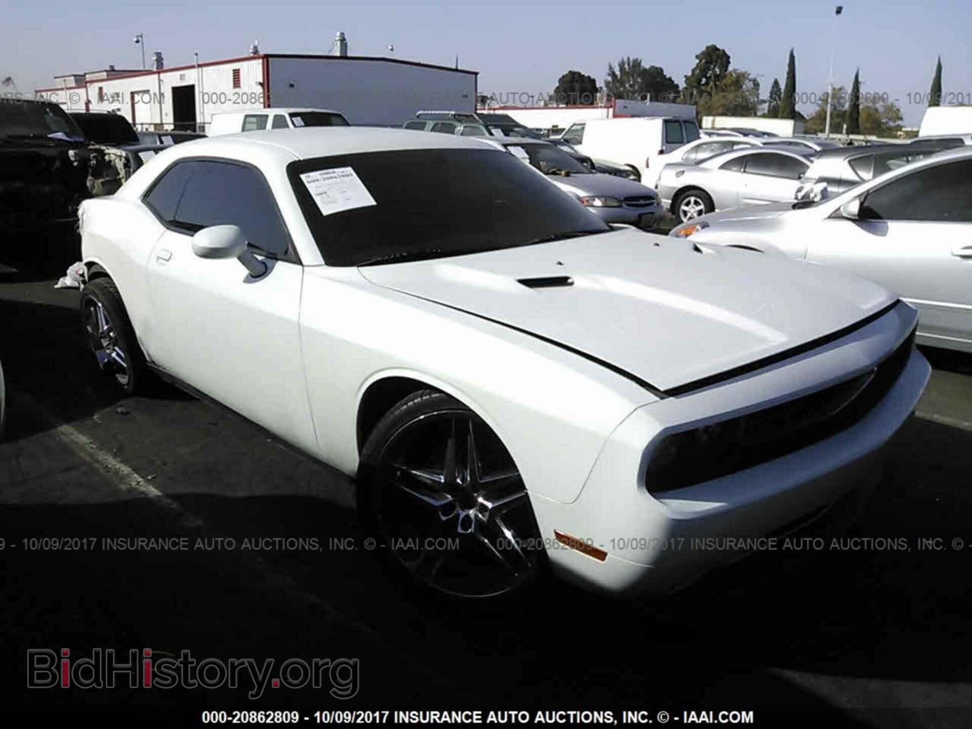 Photo 2C3CDYAG5CH155532 - Dodge Challenger 2012