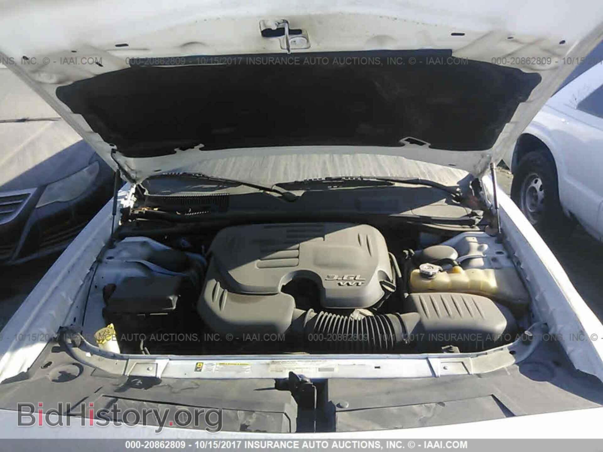 2012 Dodge Challenger - VIN: 2C3CDYAG5CH155532 - Photo 10
