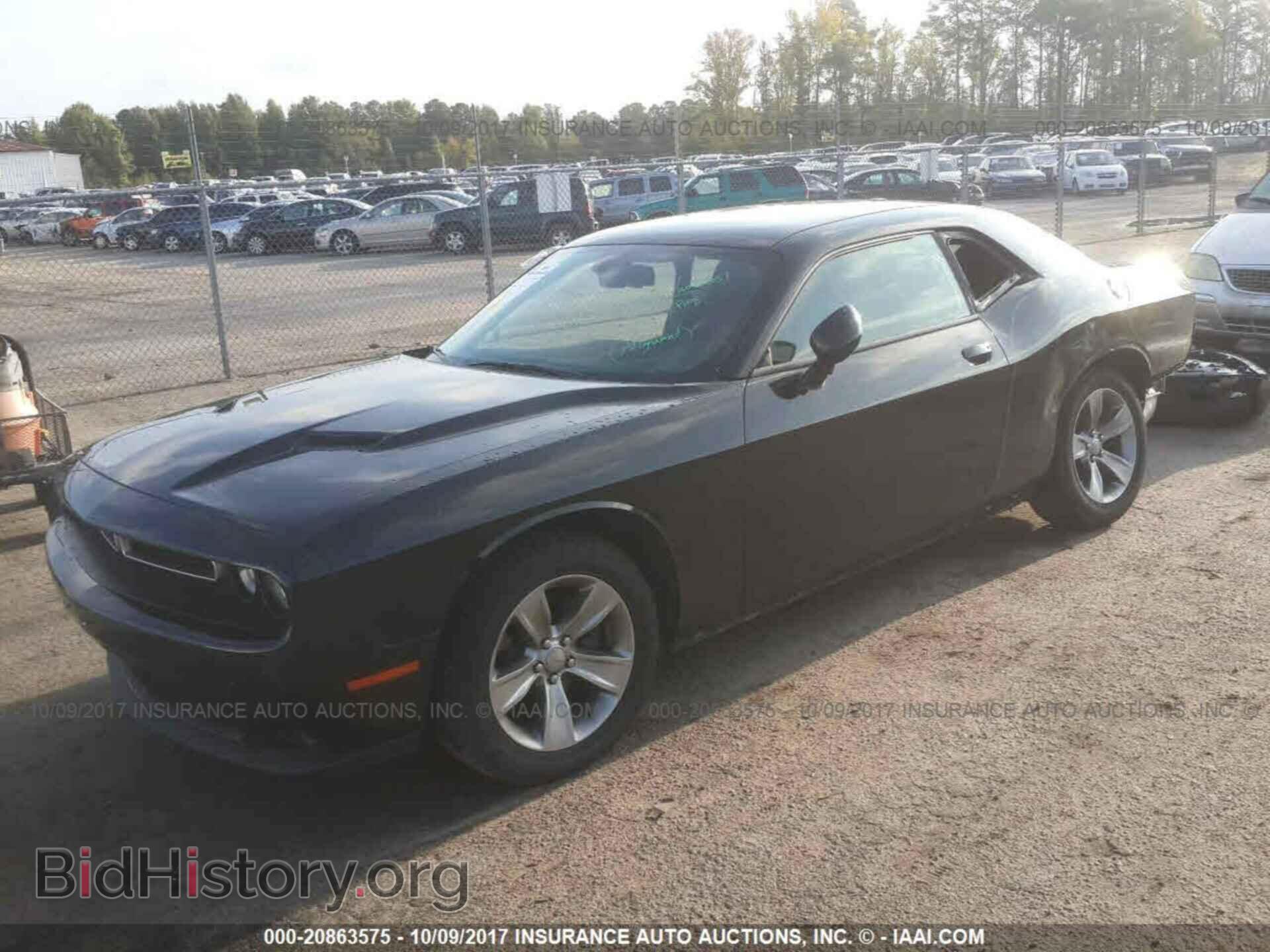 2016 Dodge Challenger - VIN: 2C3CDZAG2GH124797 - Photo 2