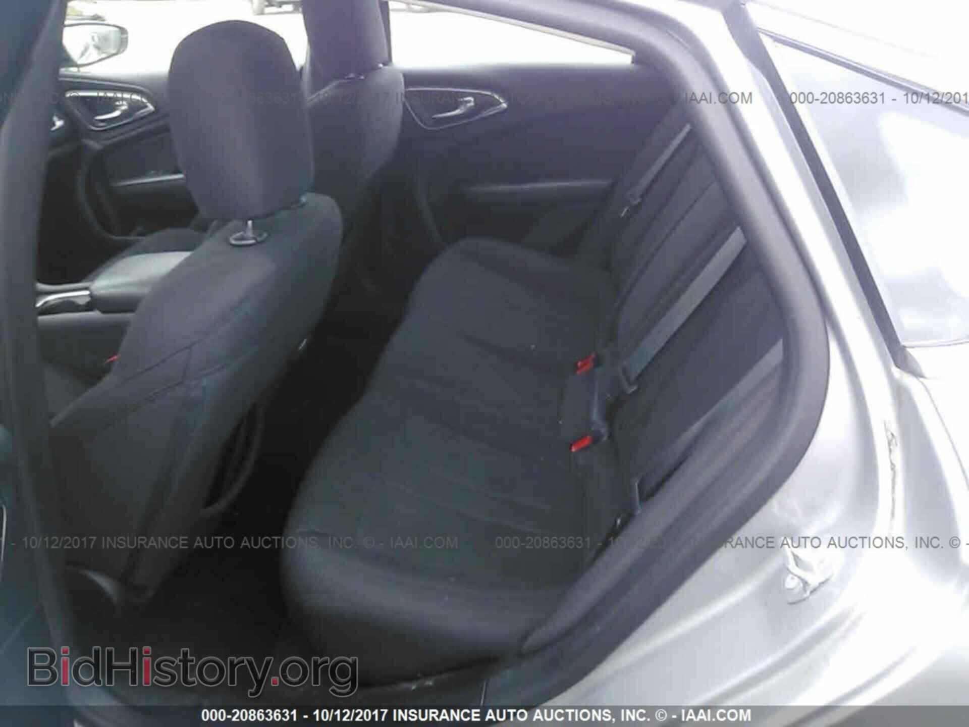 2015 Chrysler 200 - VIN: 1C3CCCAB1FN604601 - Photo 8