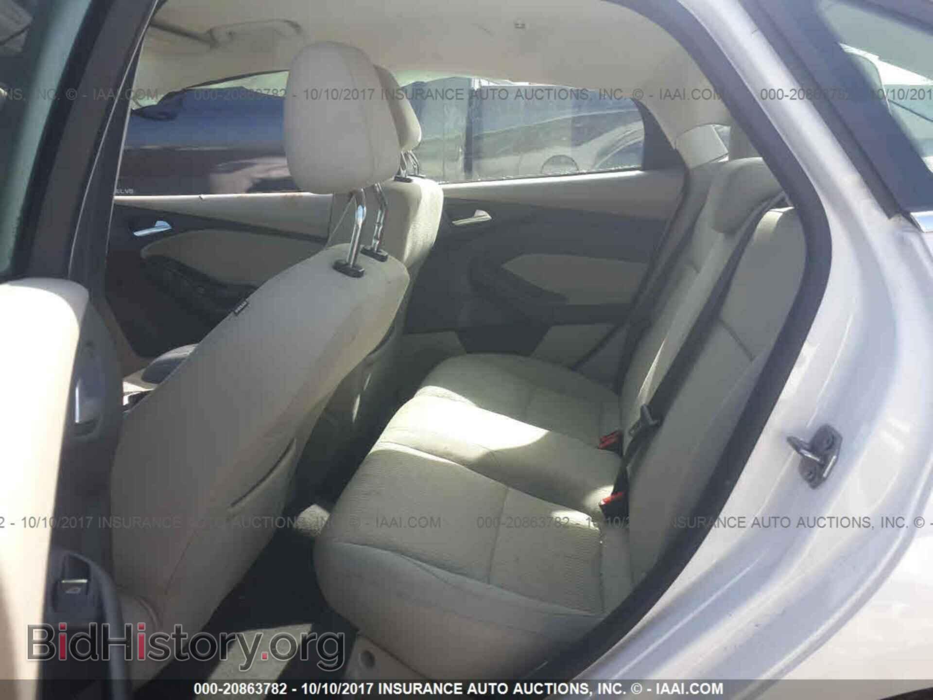 2012 Ford Focus - VIN: 1FAHP3H2XCL242230 - Фото 8