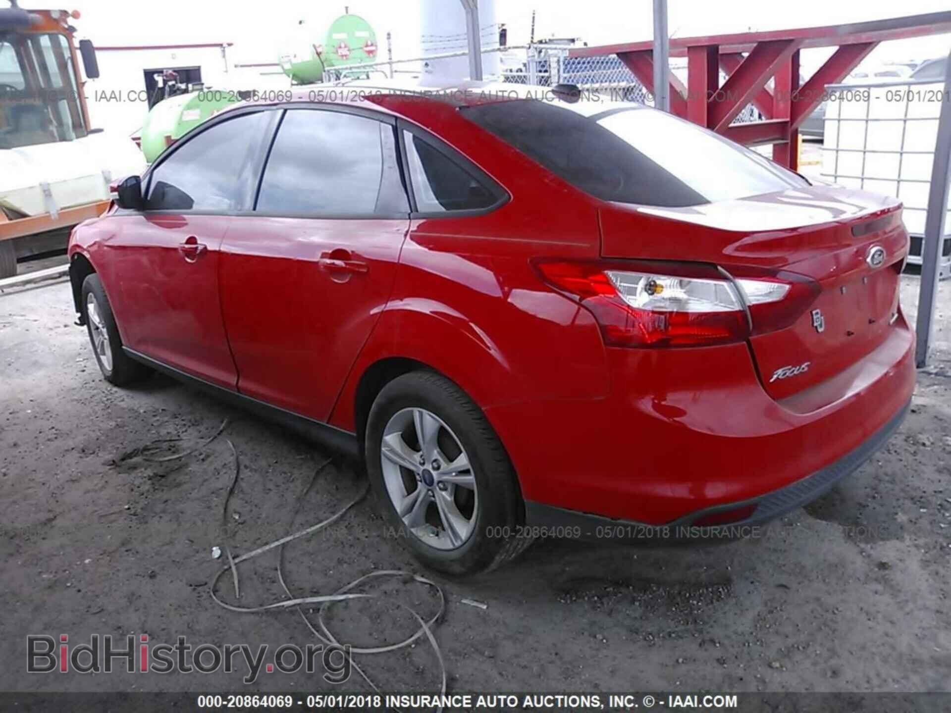 2014 Ford Focus - VIN: 1FADP3F24EL207865 - Фото 3