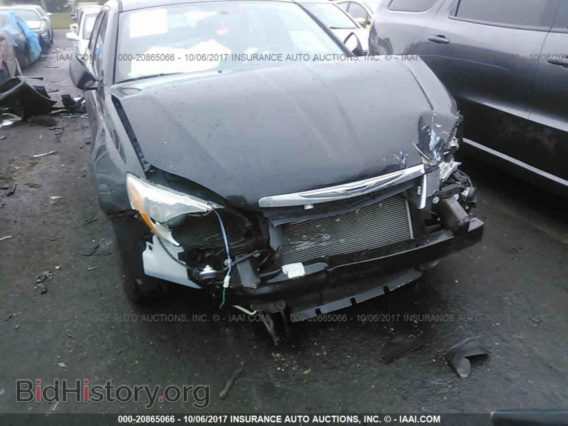 2014 Chrysler 200 - VIN: 1C3CCBBG4EN114883 - Photo 6