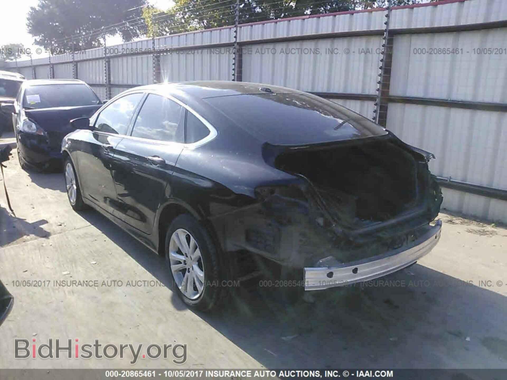 2015 Chrysler 200 - VIN: 1C3CCCAB8FN621041 - Photo 3