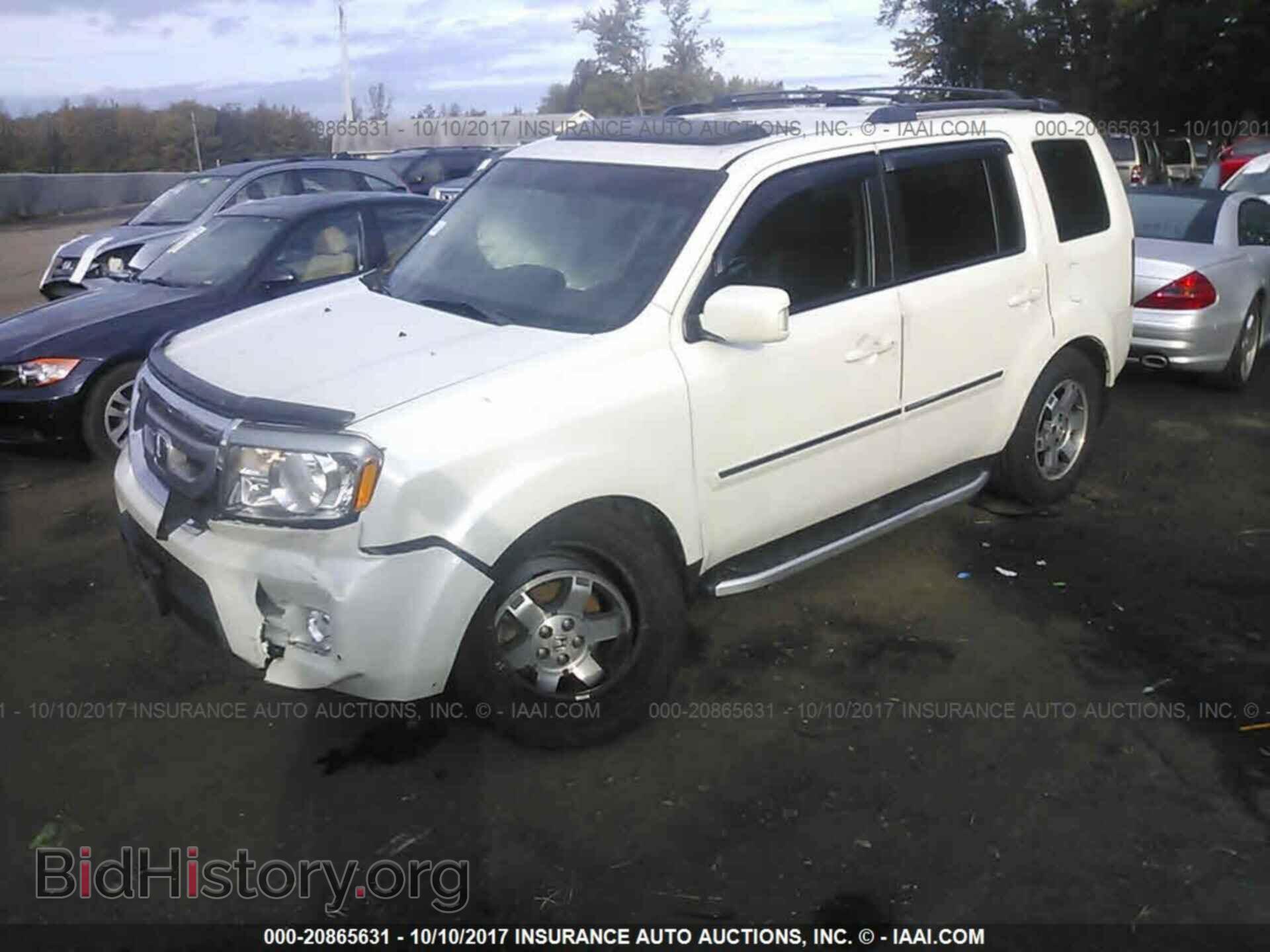 2011 Honda Pilot - VIN: 5FNYF4H90BB078195 - Photo 2