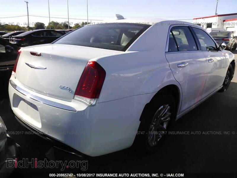 2016 Chrysler 300C (VIN 2C3CCAEG6GH334155) — фото 4 из 10
