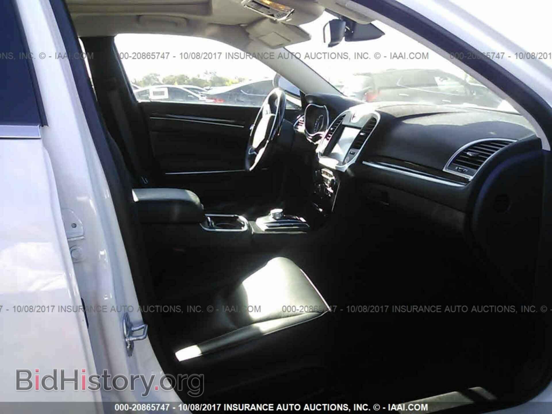 2016 Chrysler 300c - VIN: 2C3CCAEG6GH334155 - Фото 5