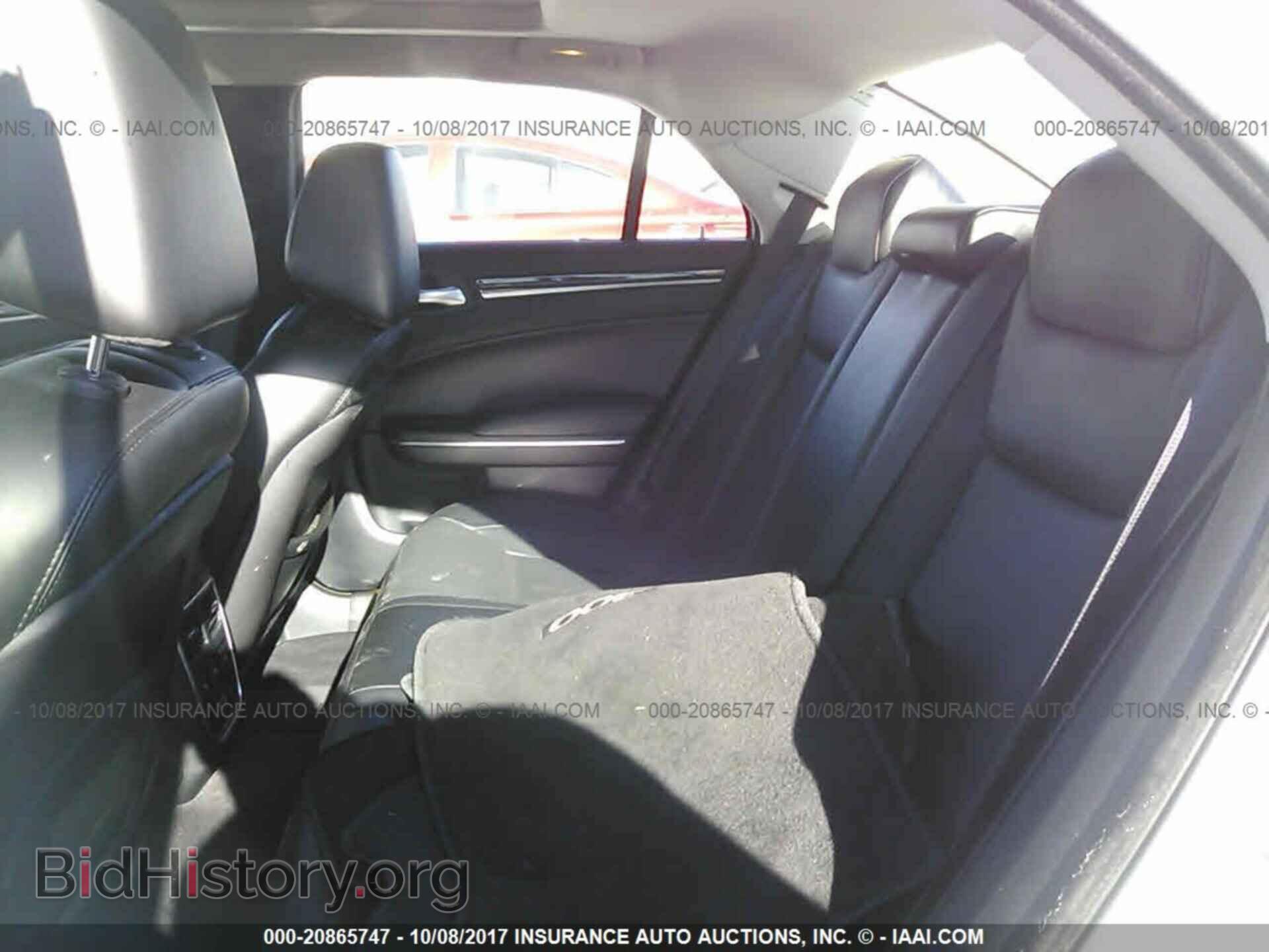 2016 Chrysler 300c - VIN: 2C3CCAEG6GH334155 - Фото 8