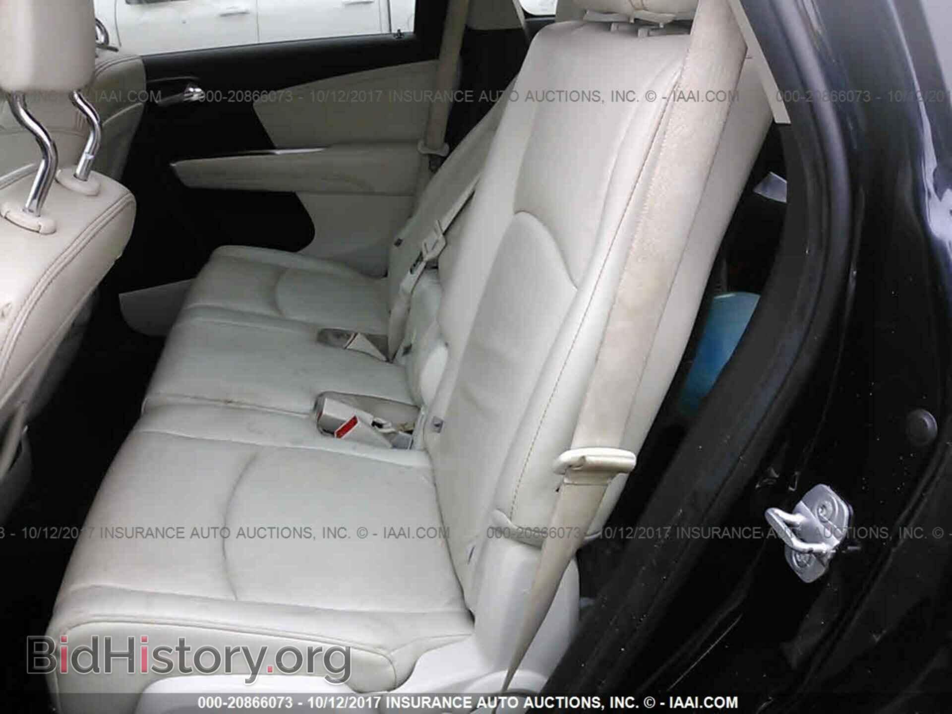 2011 Dodge Journey - VIN: 3D4PH6FG2BT542949 - Photo 8