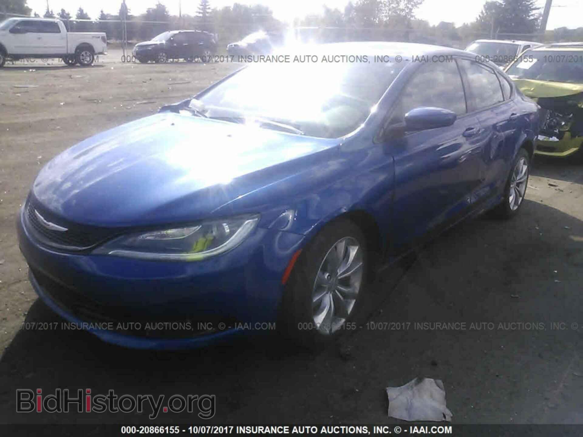 2015 Chrysler 200 - VIN: 1C3CCCBB0FN717793 - Фото 2