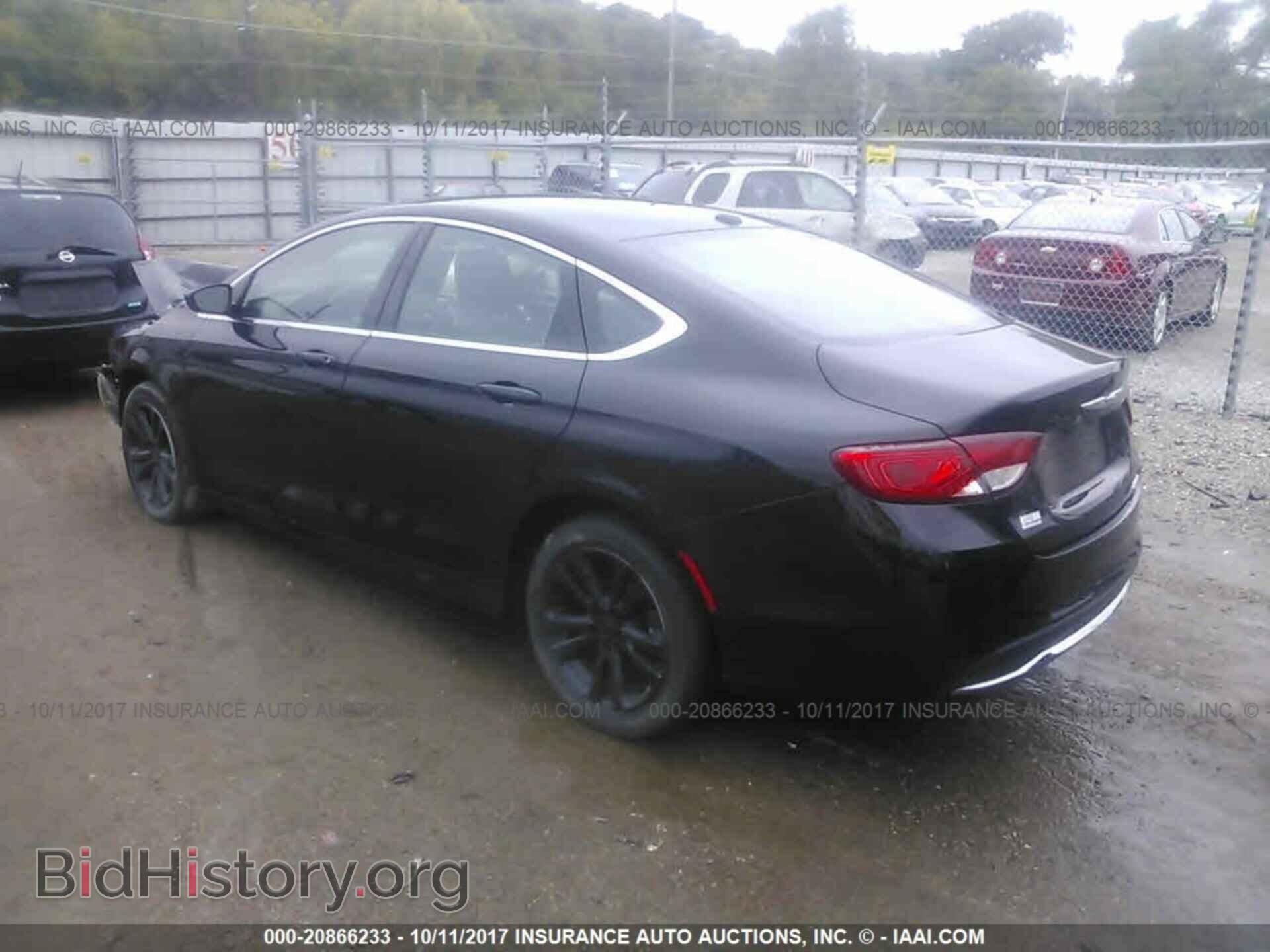 2015 Chrysler 200 - VIN: 1C3CCCABXFN724574 - Фото 3