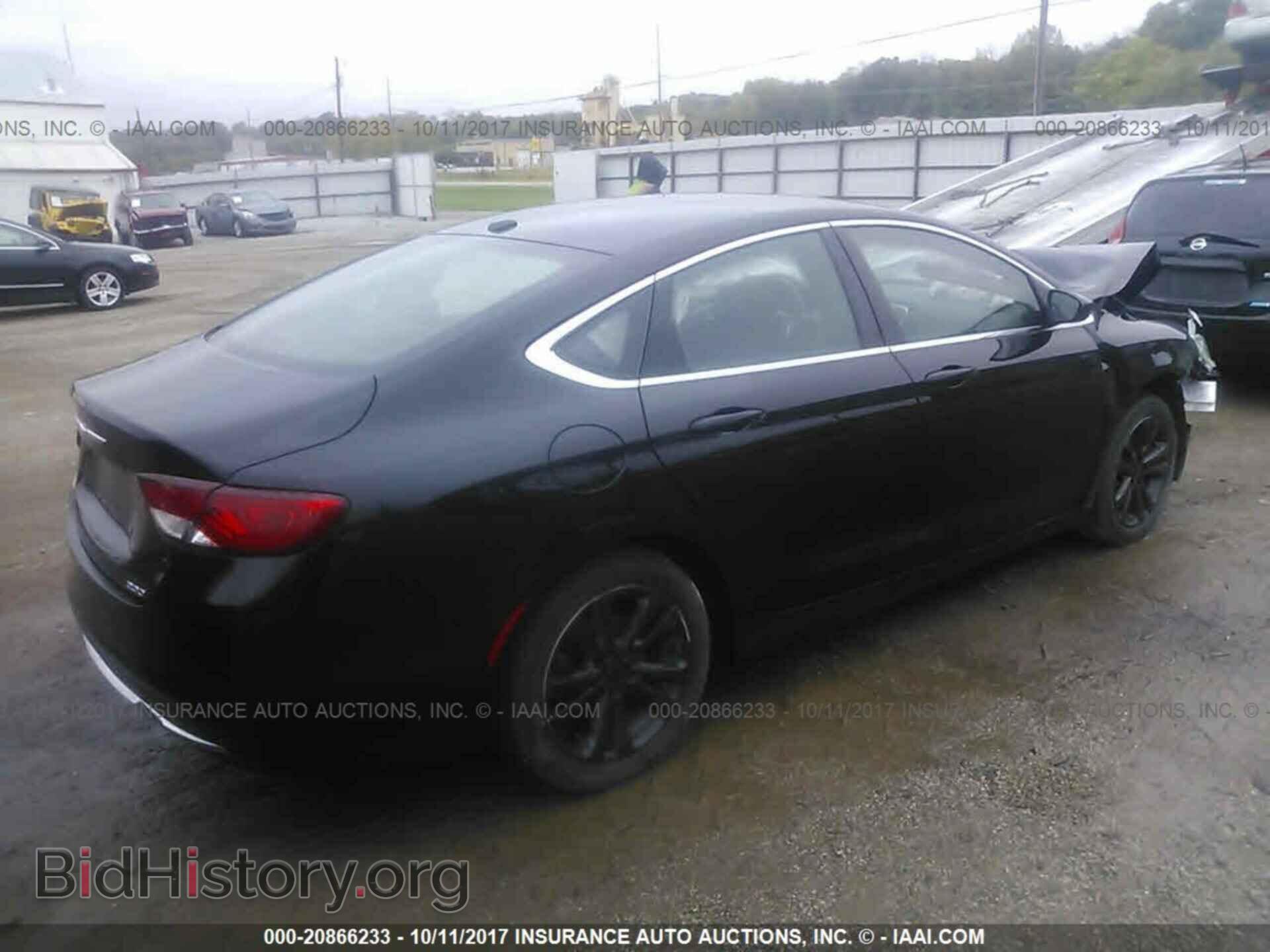 2015 Chrysler 200 - VIN: 1C3CCCABXFN724574 - Фото 4