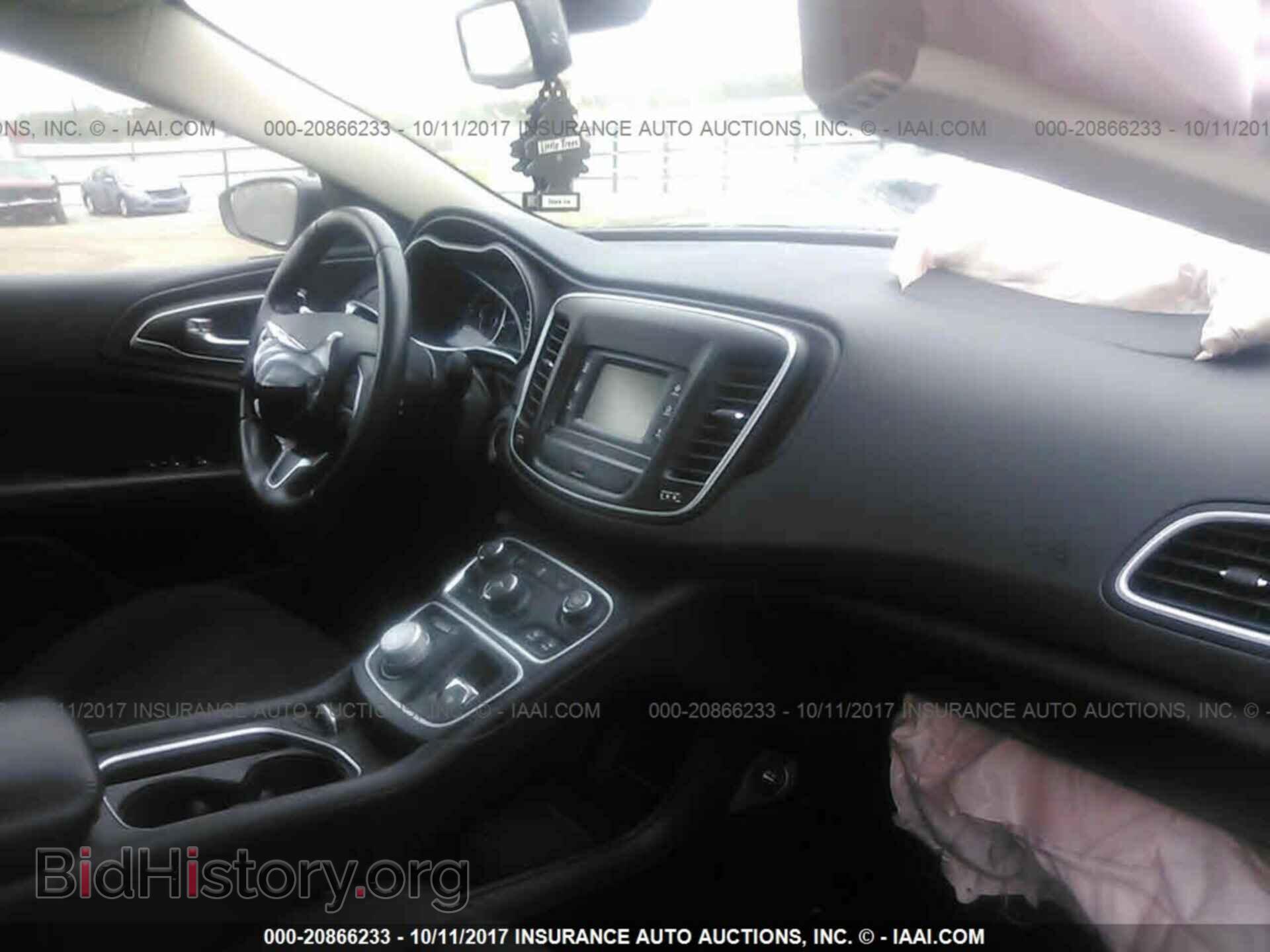 2015 Chrysler 200 - VIN: 1C3CCCABXFN724574 - Фото 5