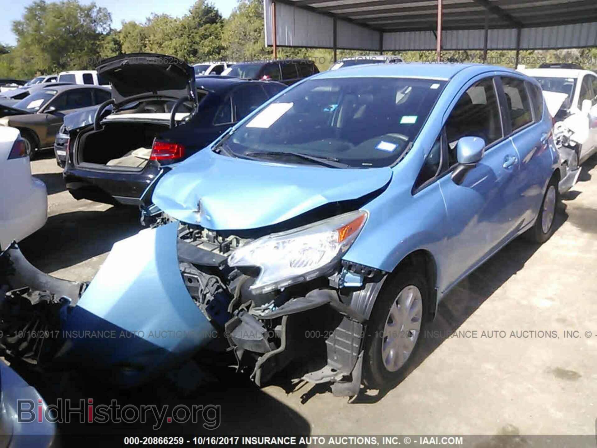 2015 Nissan Versa note - VIN: 3N1CE2CP7FL354258 - Photo 2